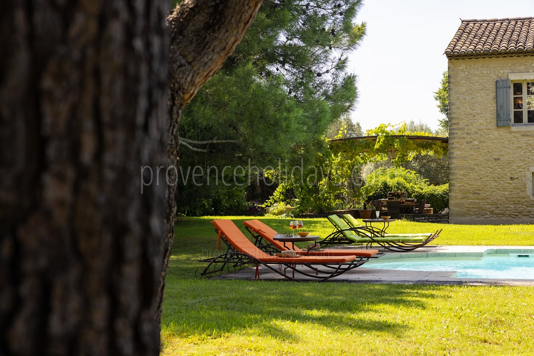 26 - Pine Lodge: Villa: Exterior