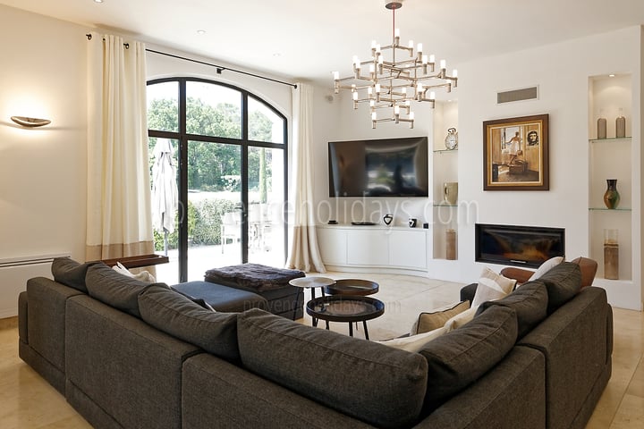 31 - Mas Aurelia: Villa: Interior