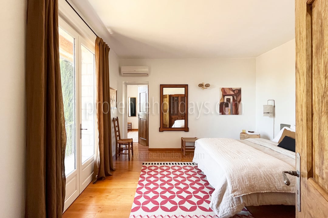 17 - Villa Kermès: Villa: Bedroom