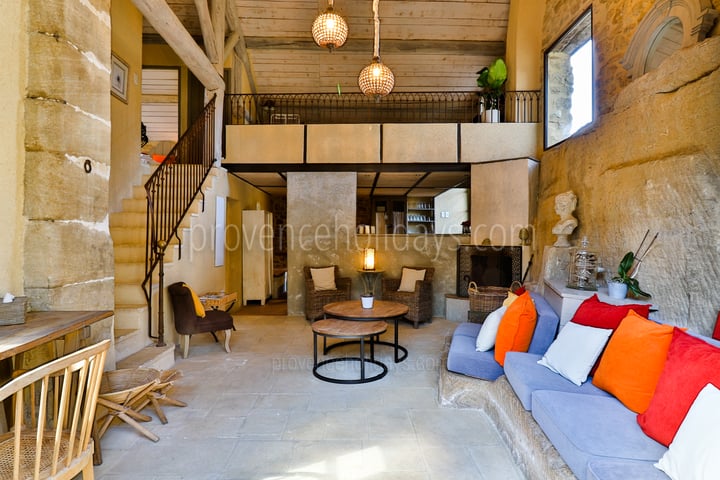 10 - Mas de Beaumes: Villa: Interior