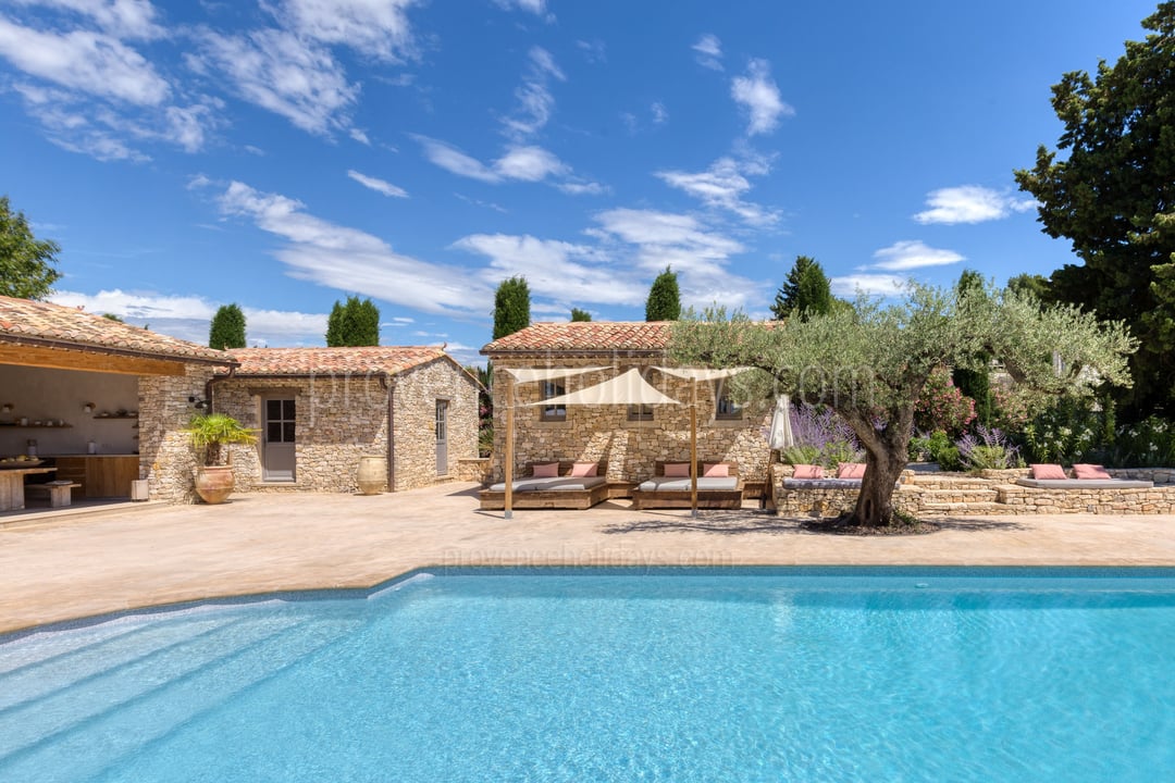 32 - Mas Province: Villa: Pool
