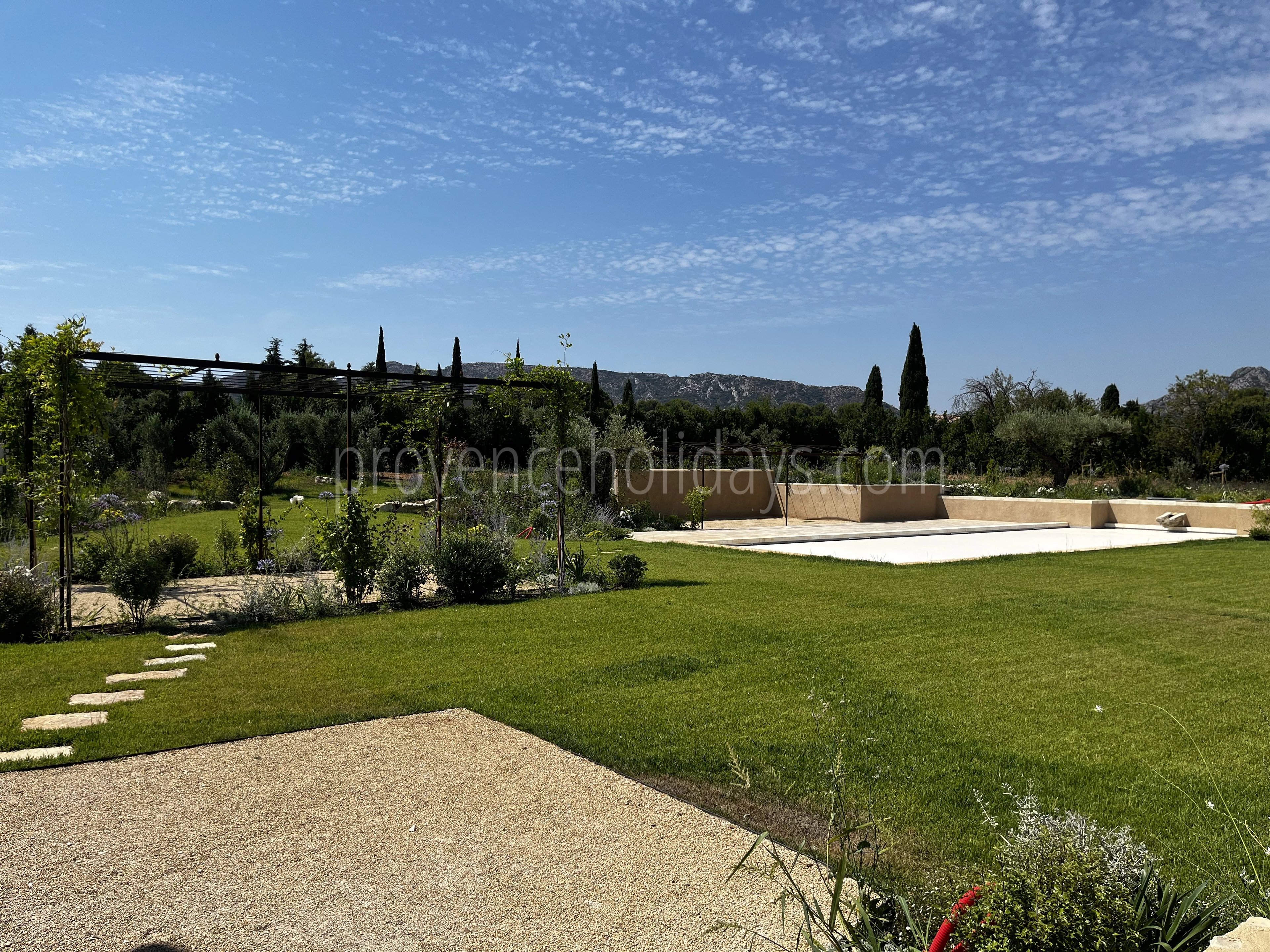 7 - Provençal mas in Eygalières: Villa: Exterior