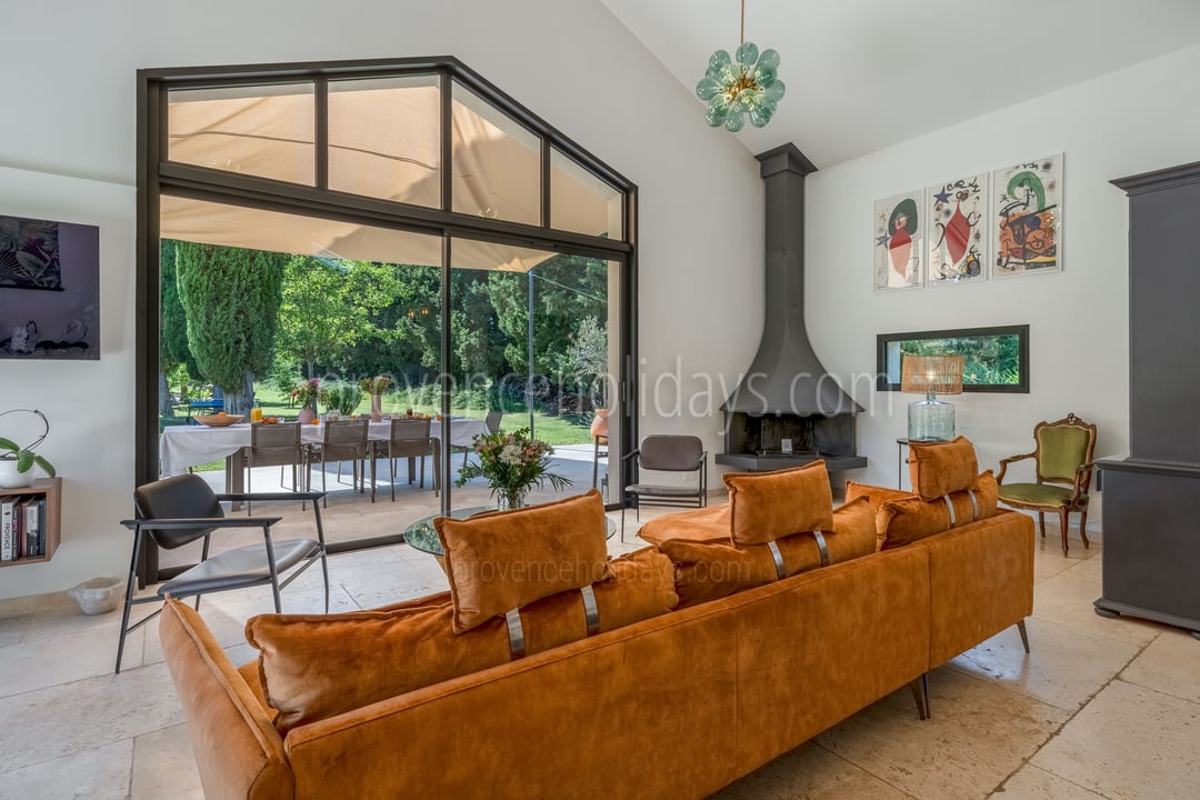 21 - Villa Romarin: Villa: Interior