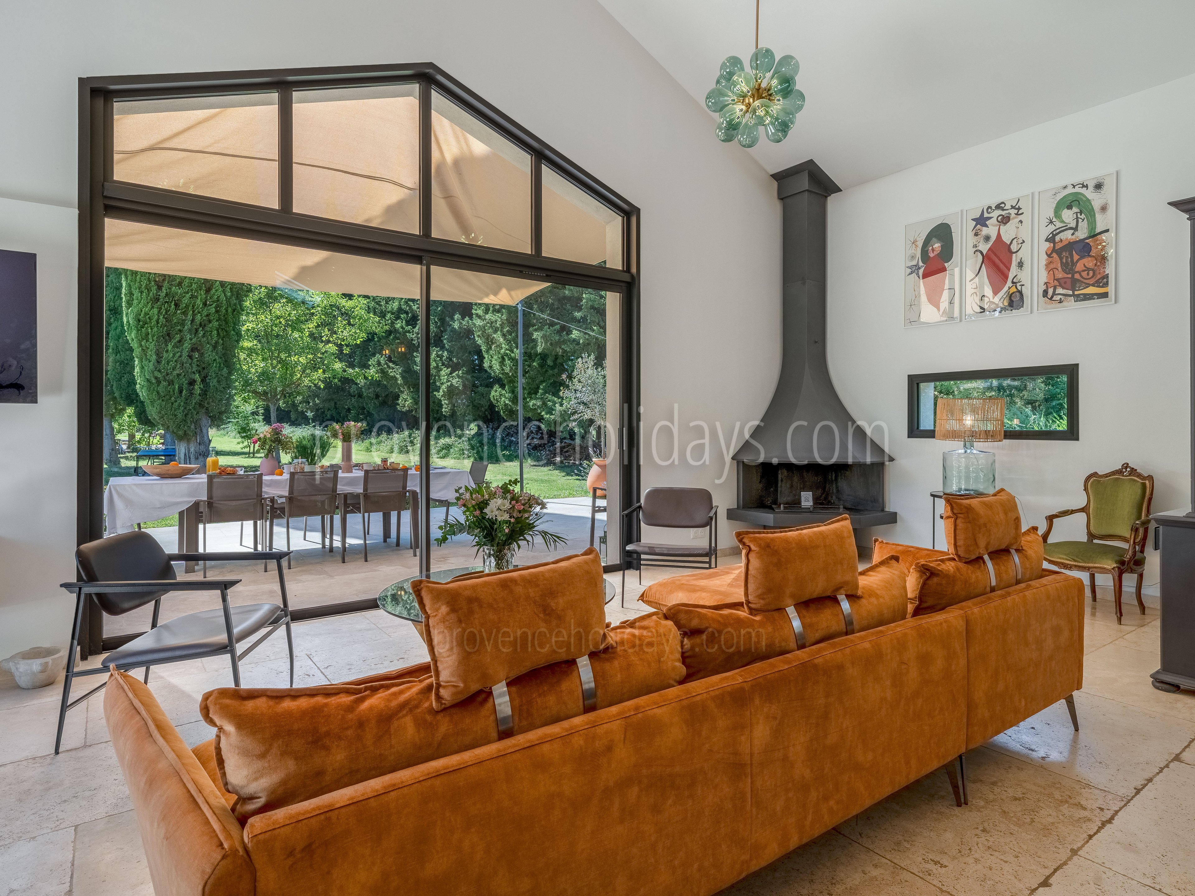 21 - Villa Romarin: Villa: Interior