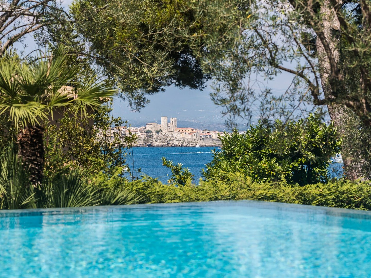 20 - Villa Cap d\'Antibes: Villa: Pool
