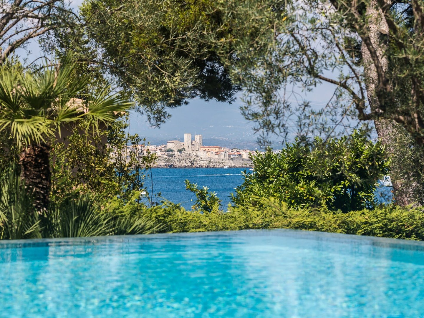 21 - Villa Cap d\'Antibes: Villa: Pool