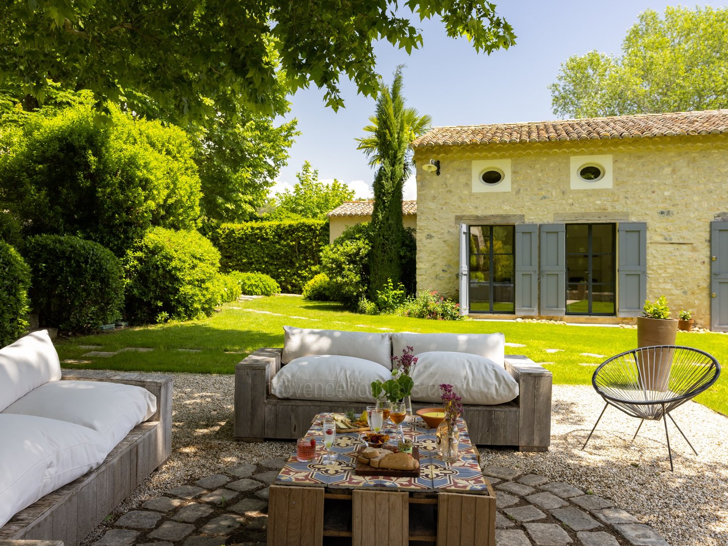 23 - Petite Bastide de Goult: Villa: Exterior