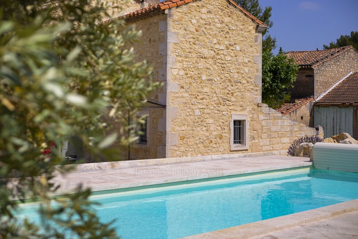 34 - Mas Alpilles: Villa: Pool