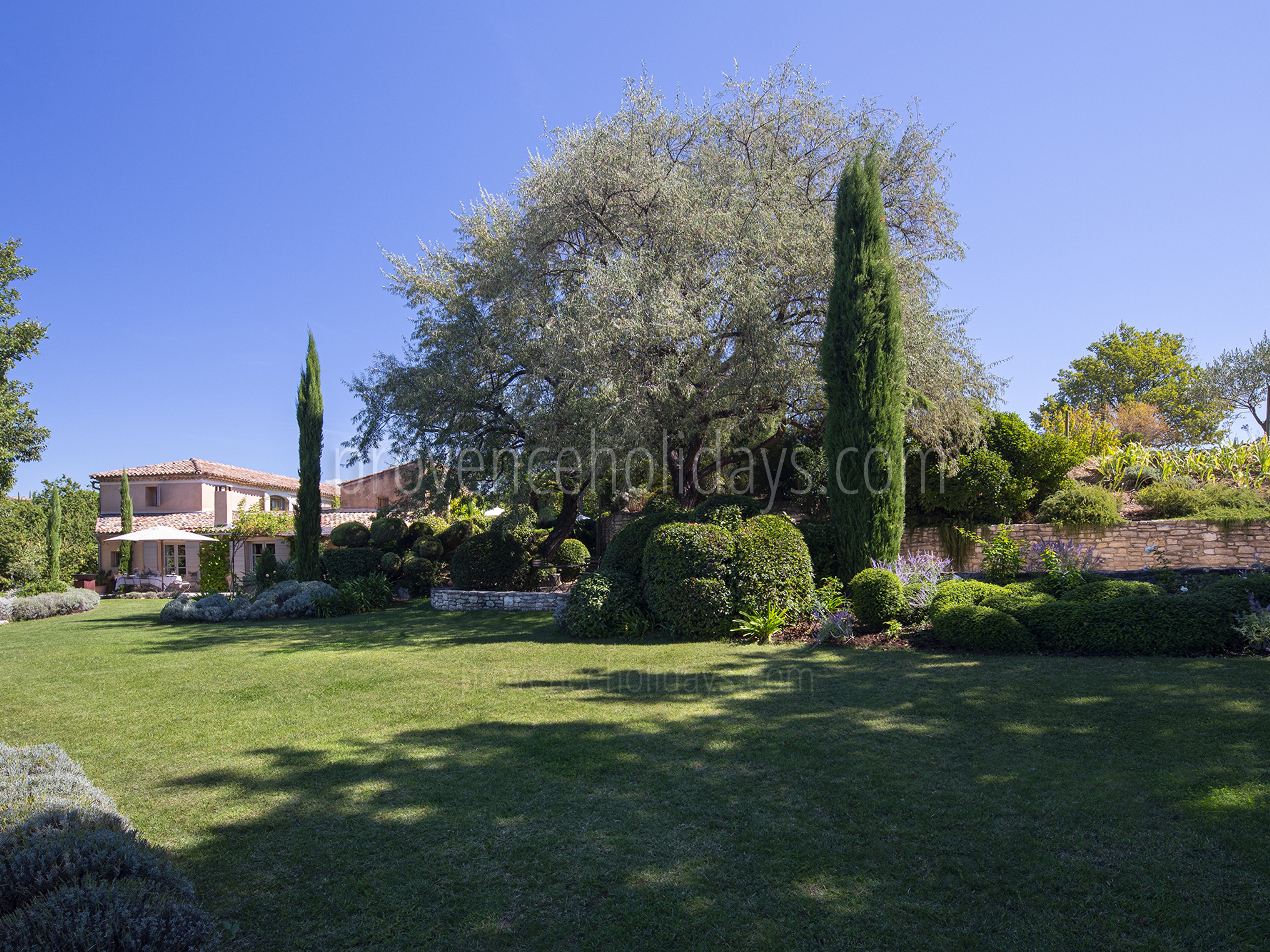 20 - Mas Goult: Villa: Exterior
