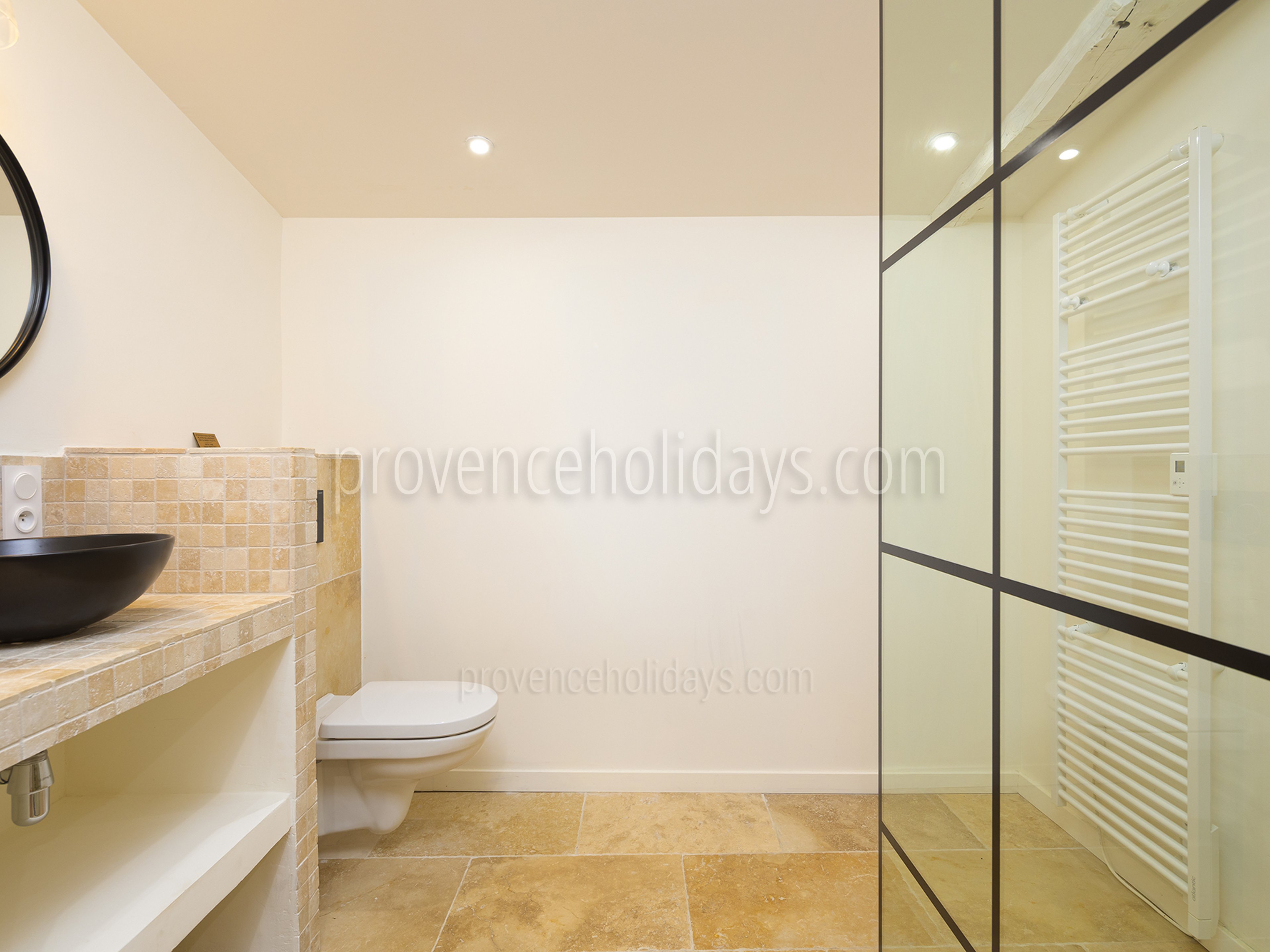31 - Une Maison en Campagne: Villa: Bathroom