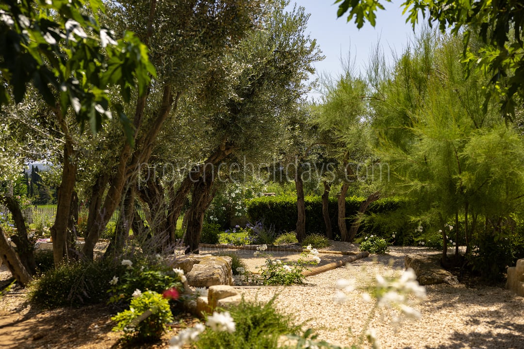 30 - Le Mas des Lauriers: Villa: Exterior