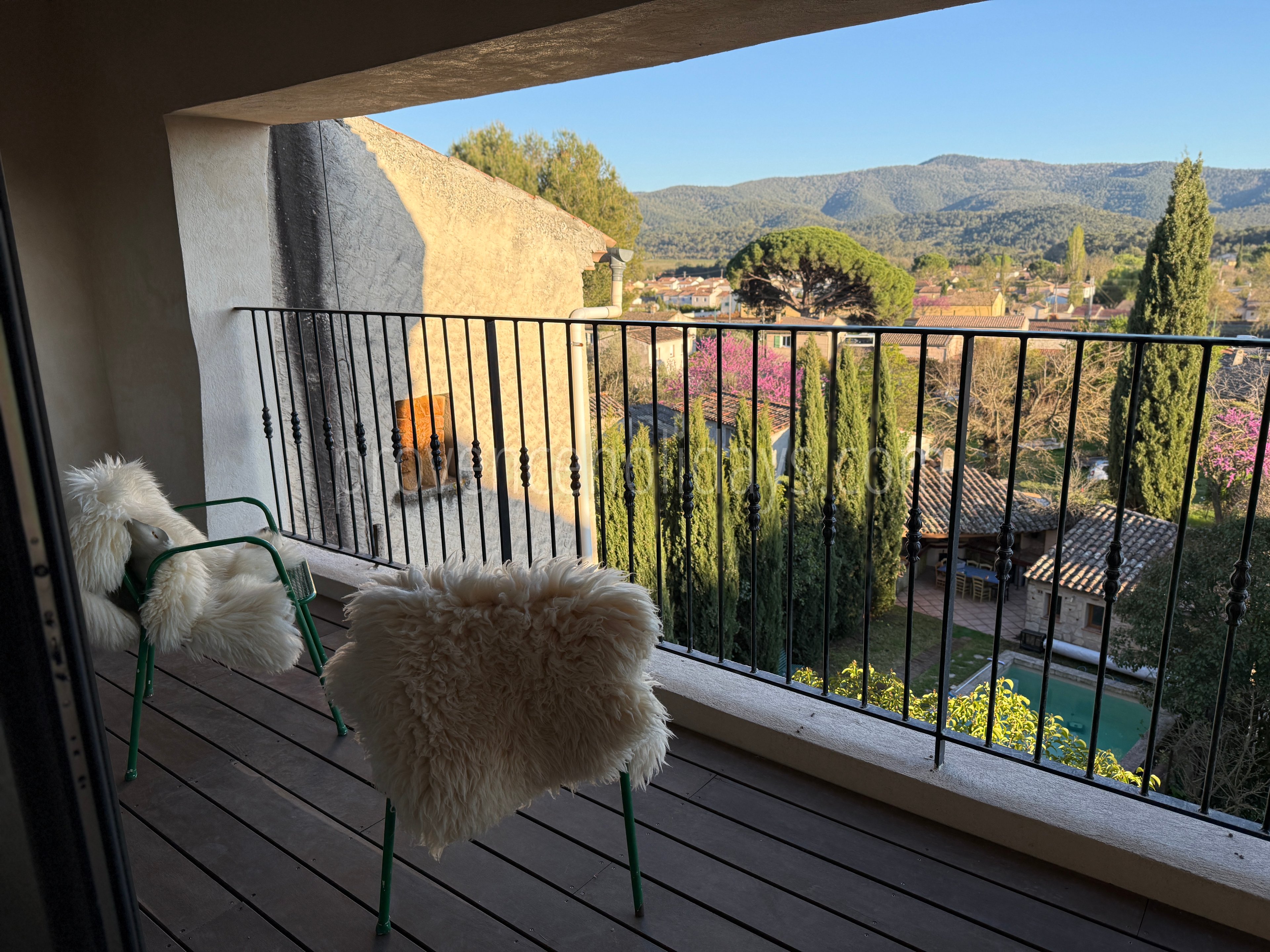 40 - Hotel Olivine: Villa: Interior
