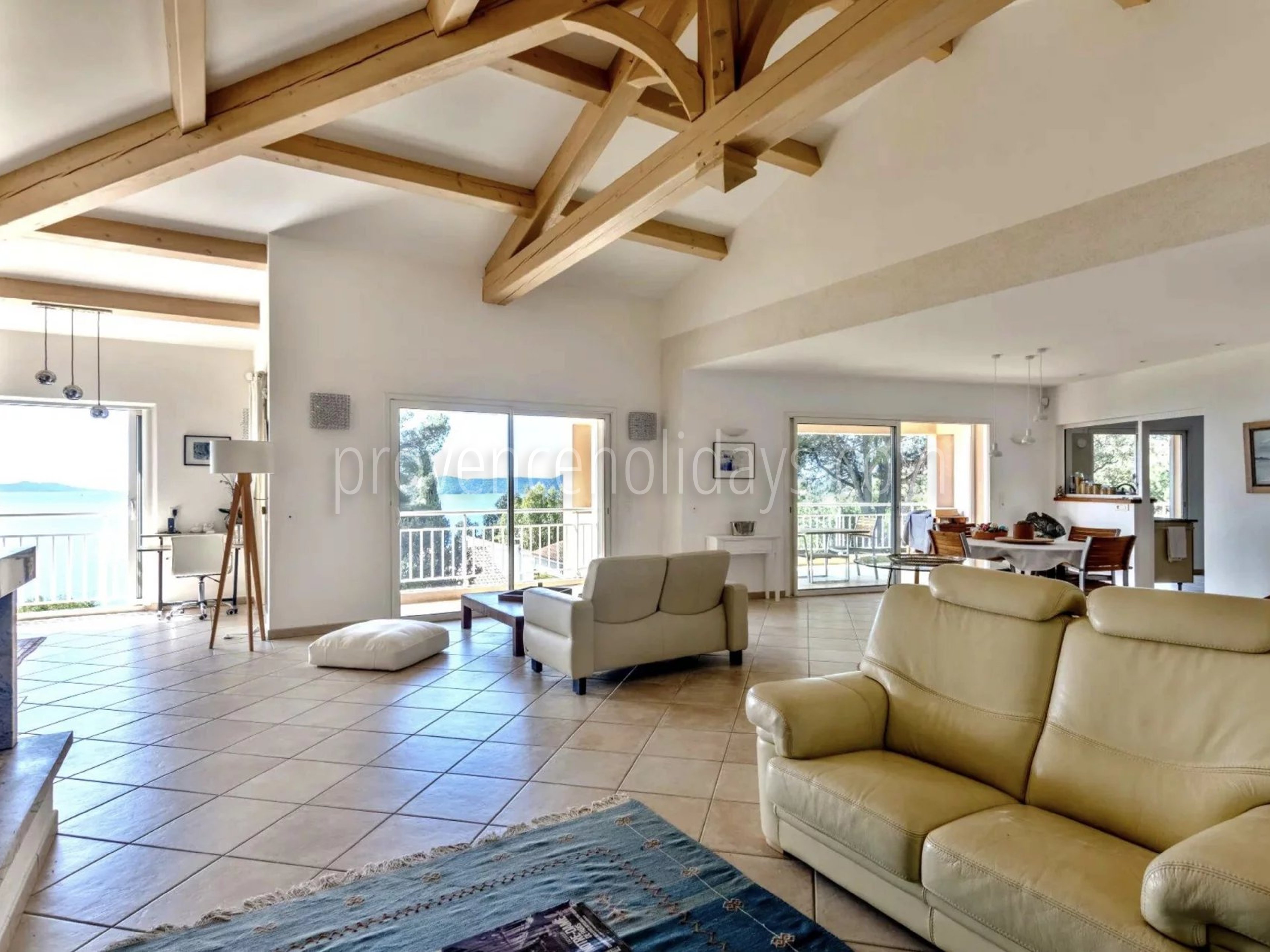 12 - Villa en bord de mer au Lavandou: Villa: Interior