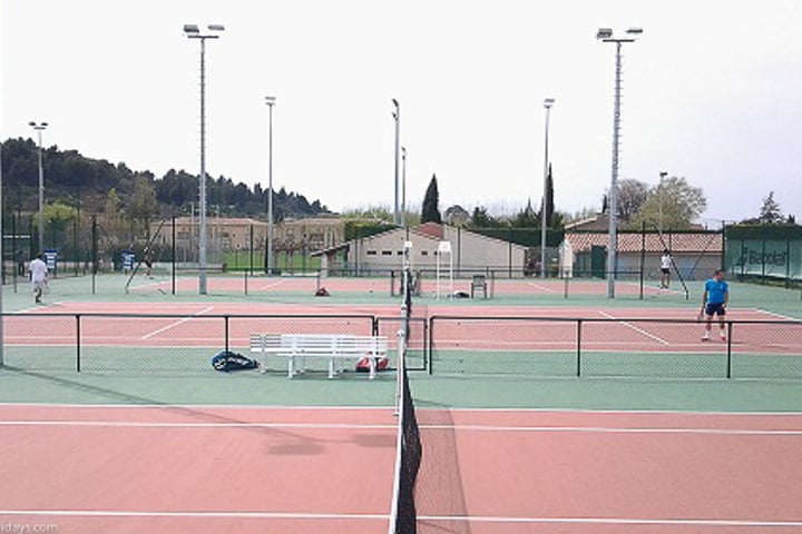 Outdoor sport in Pernes-les-Fontaines