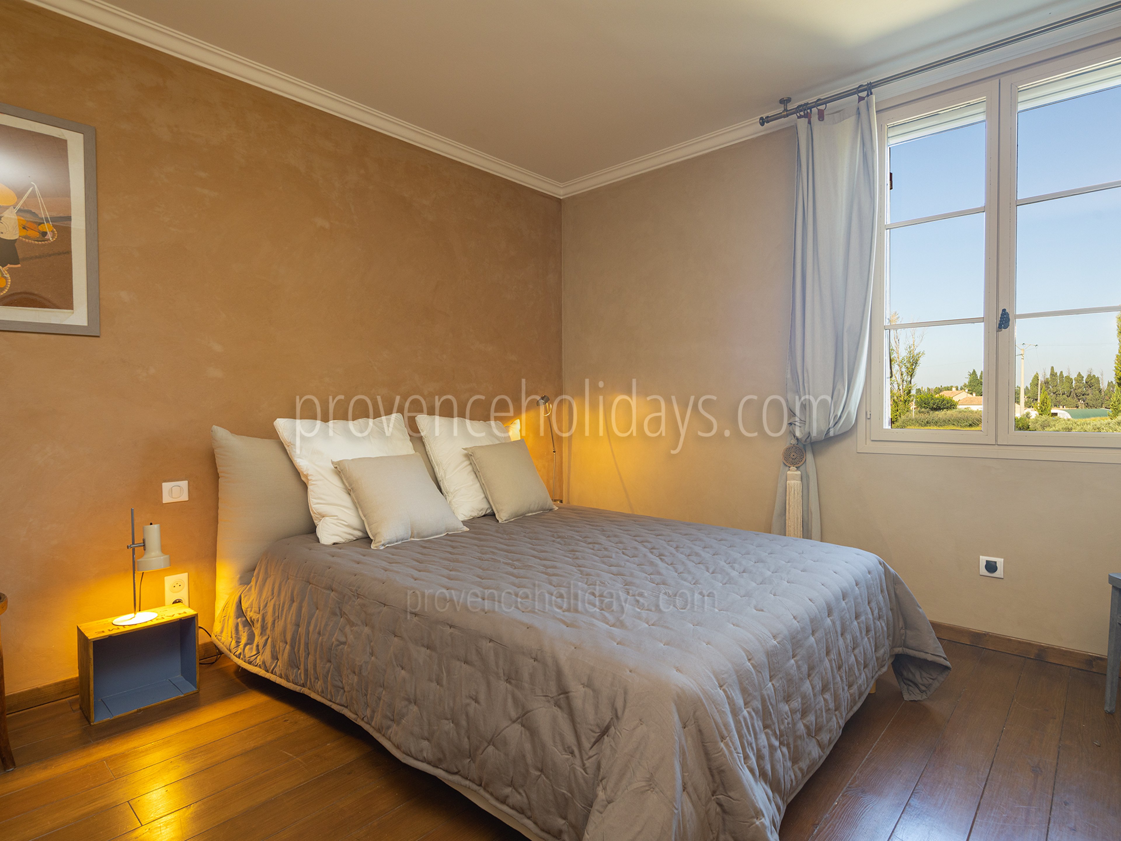 14 - Le Mas d\'Orgon: Villa: Bedroom