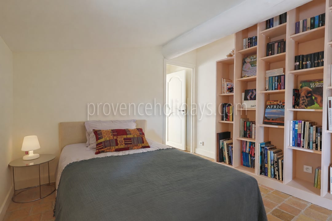 8 - Domaine de la Tour: Villa: Bedroom