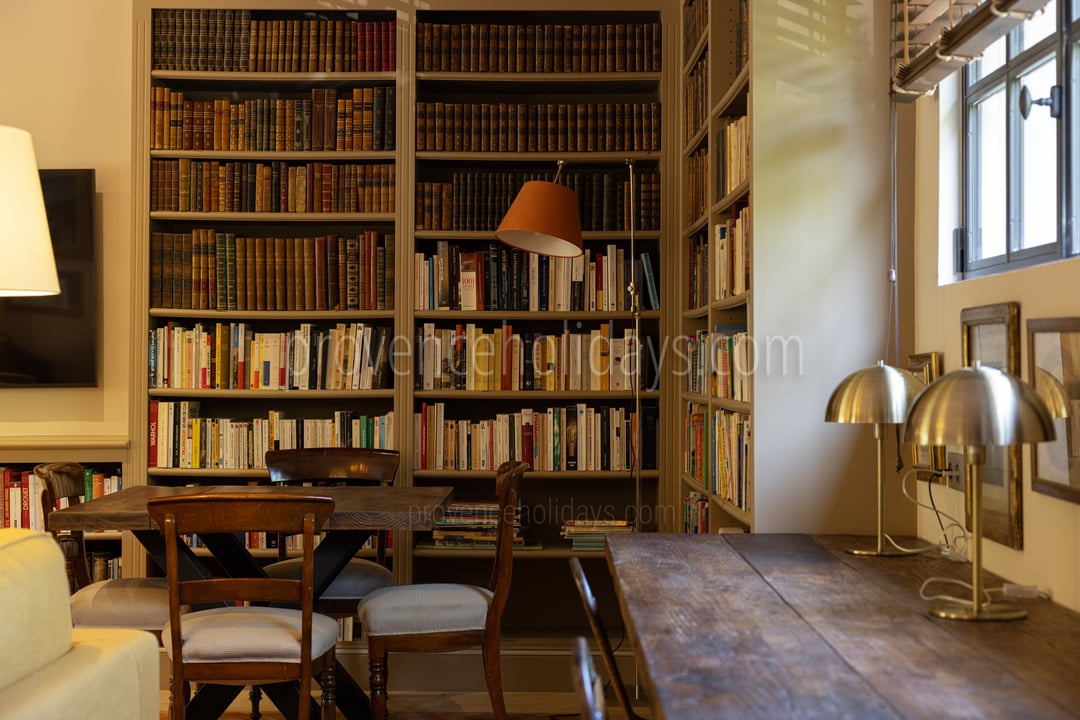 27 - Le Mas des Jardins: Villa: Interior