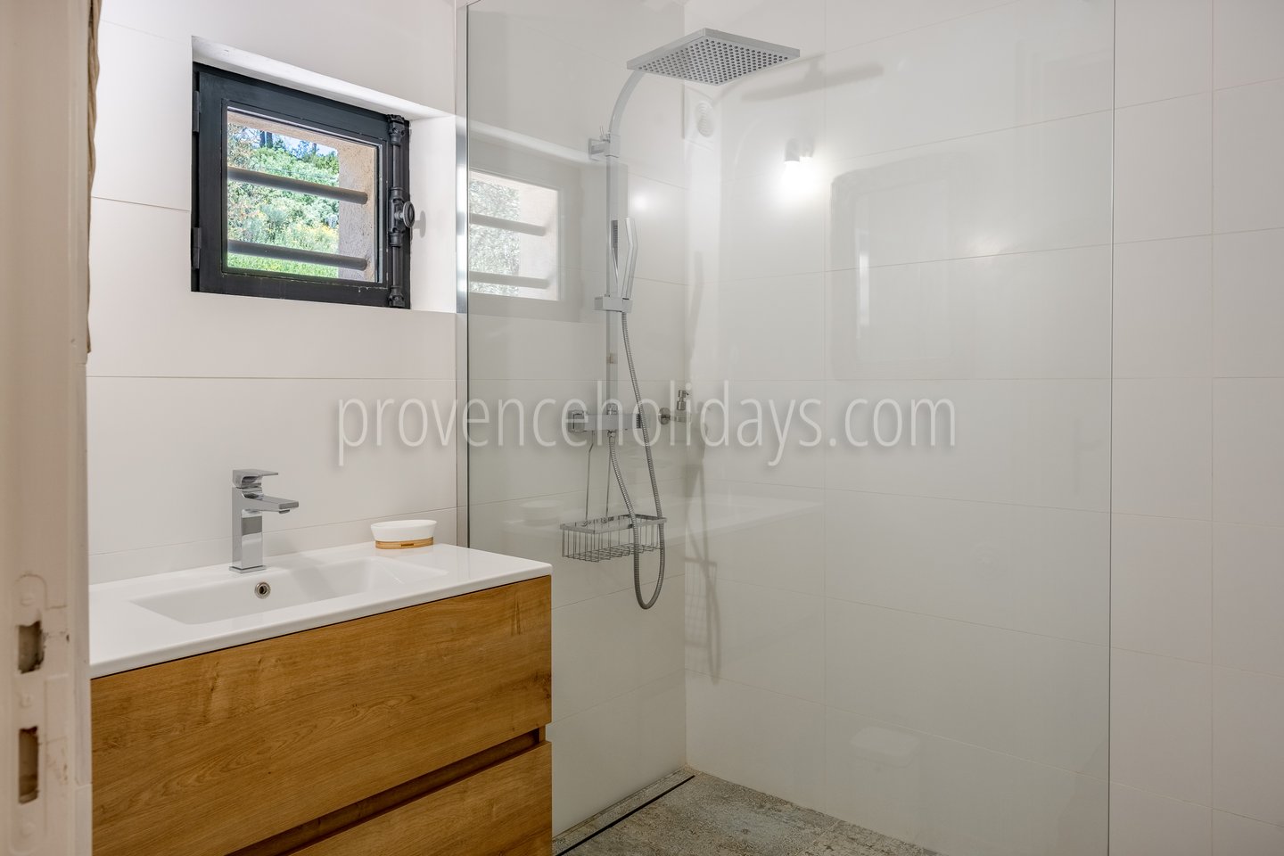 33 - Mas de la Burlande: Villa: Bathroom
