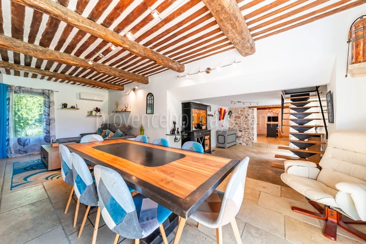 16 - Characterful mas in Bonnieux: Villa: Interior