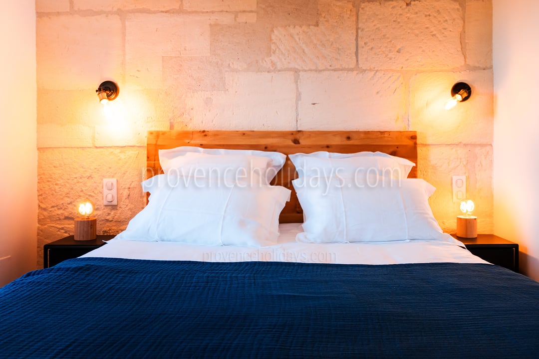 4 - Mas des Pommiers: Villa: Bedroom