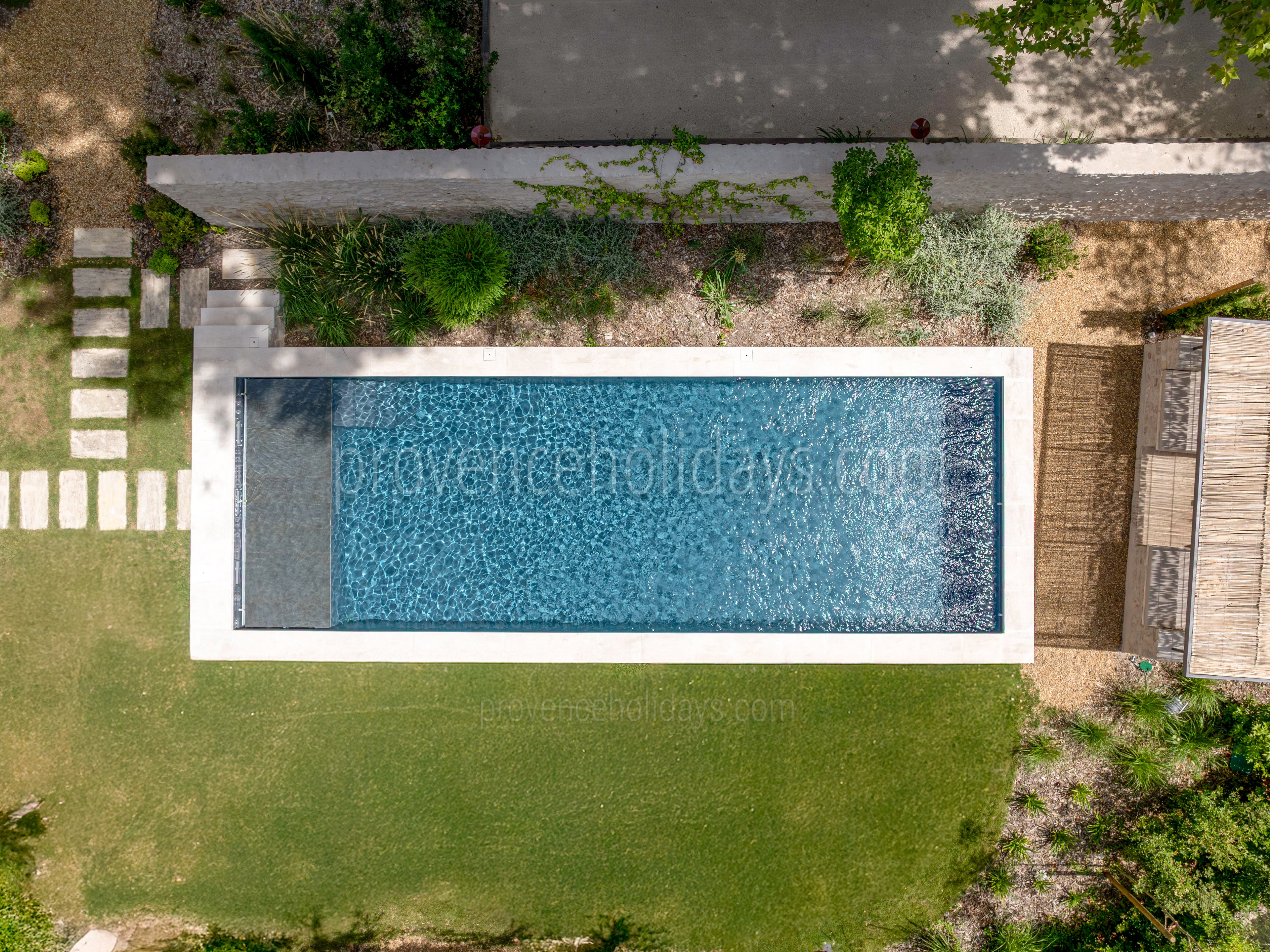 41 - Domaine de la Sorgue: Villa: Pool