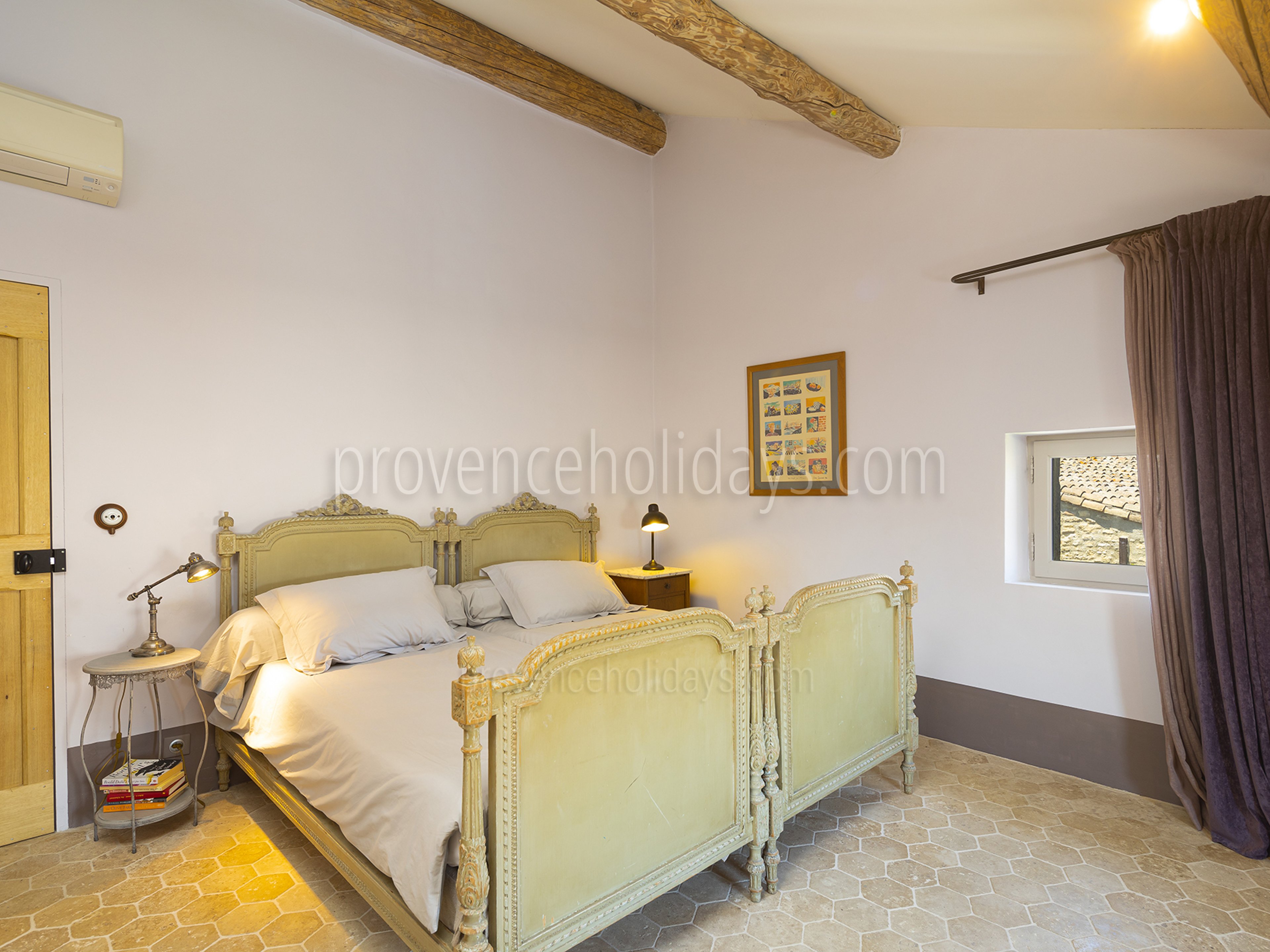 3 - La Maison du Jardin Secret: Villa: Bedroom