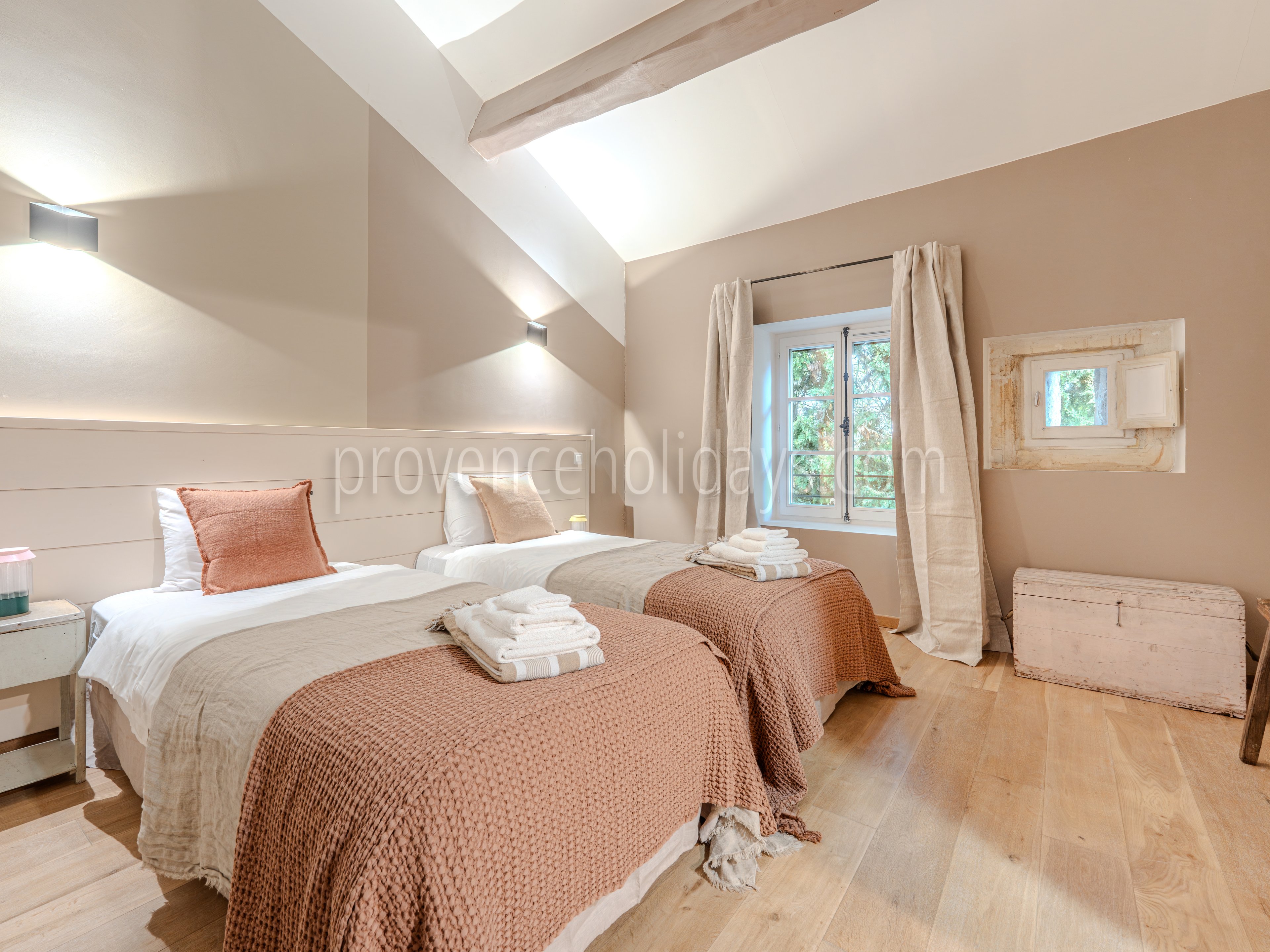 110 - Mas Vigueirat: Villa: Bedroom 4