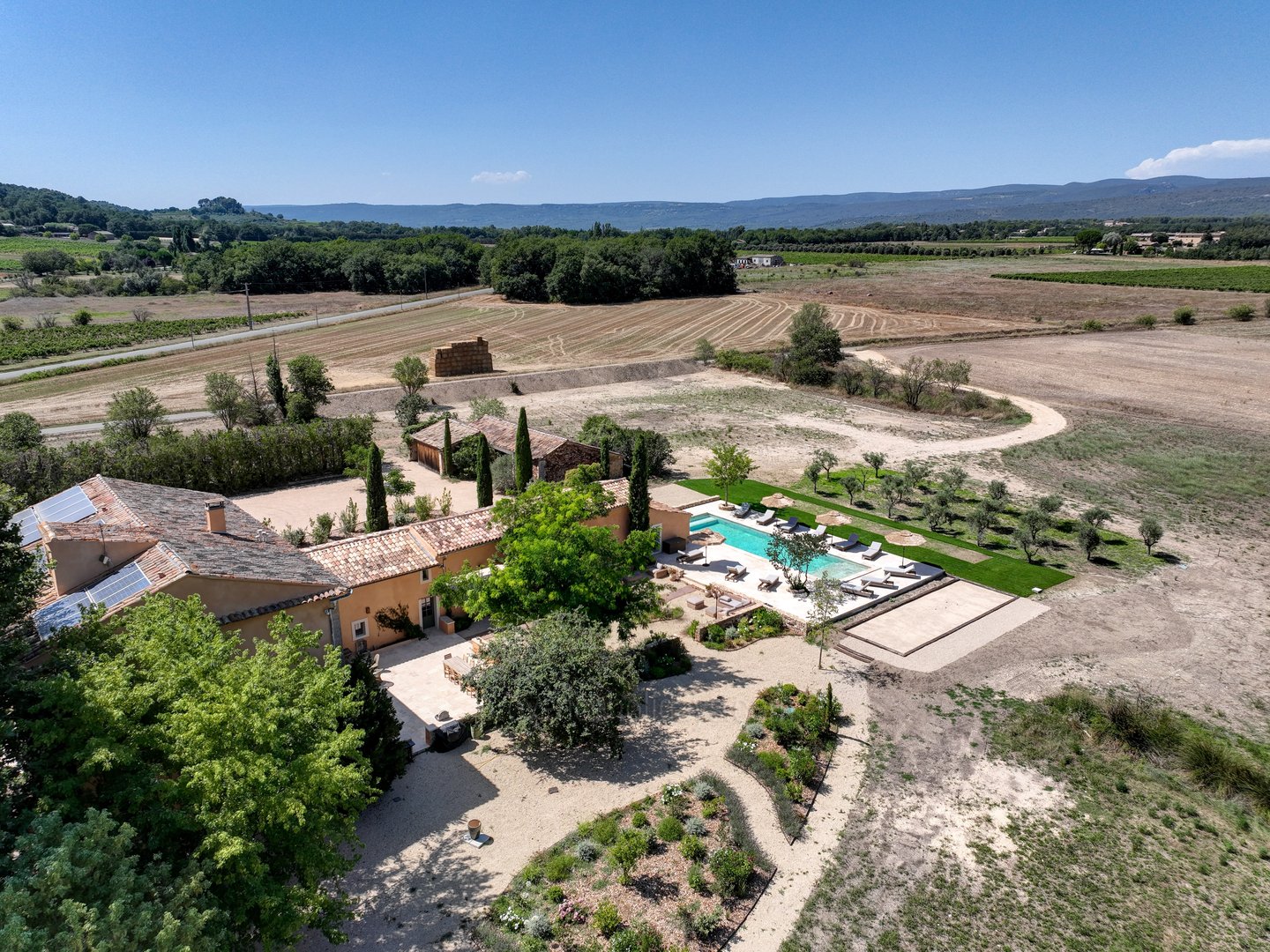 119 - Le Mas de Prestige: Villa: Exterior