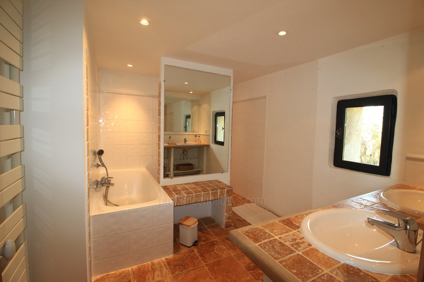 31 - Le Mas de la Combe: Villa: Bathroom