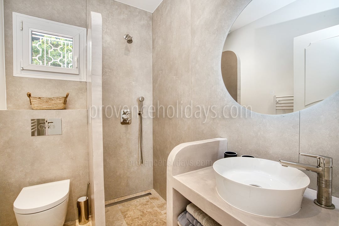7 - Maison Zéphyr: Villa: Bathroom