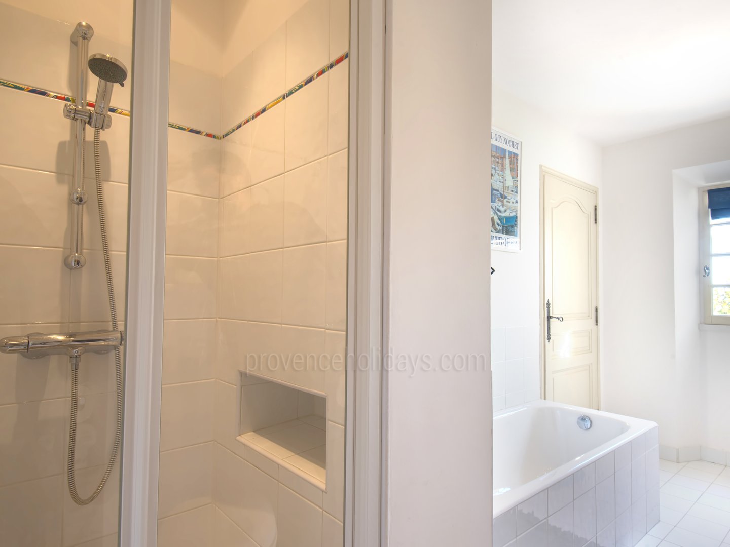 24 - Le Dolmen du Midi: Villa: Bathroom