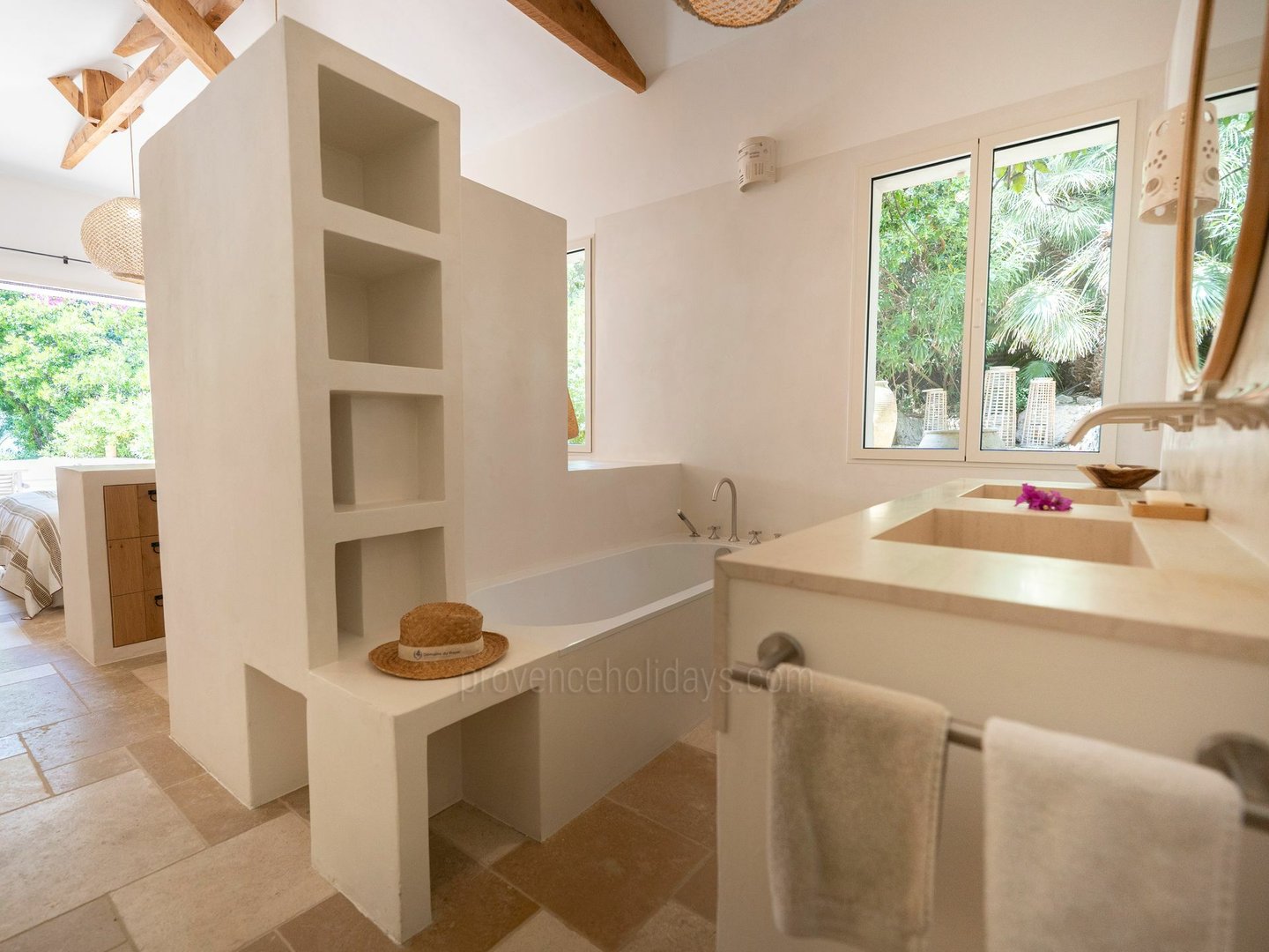 5 - Villa Luna: Villa: Interior