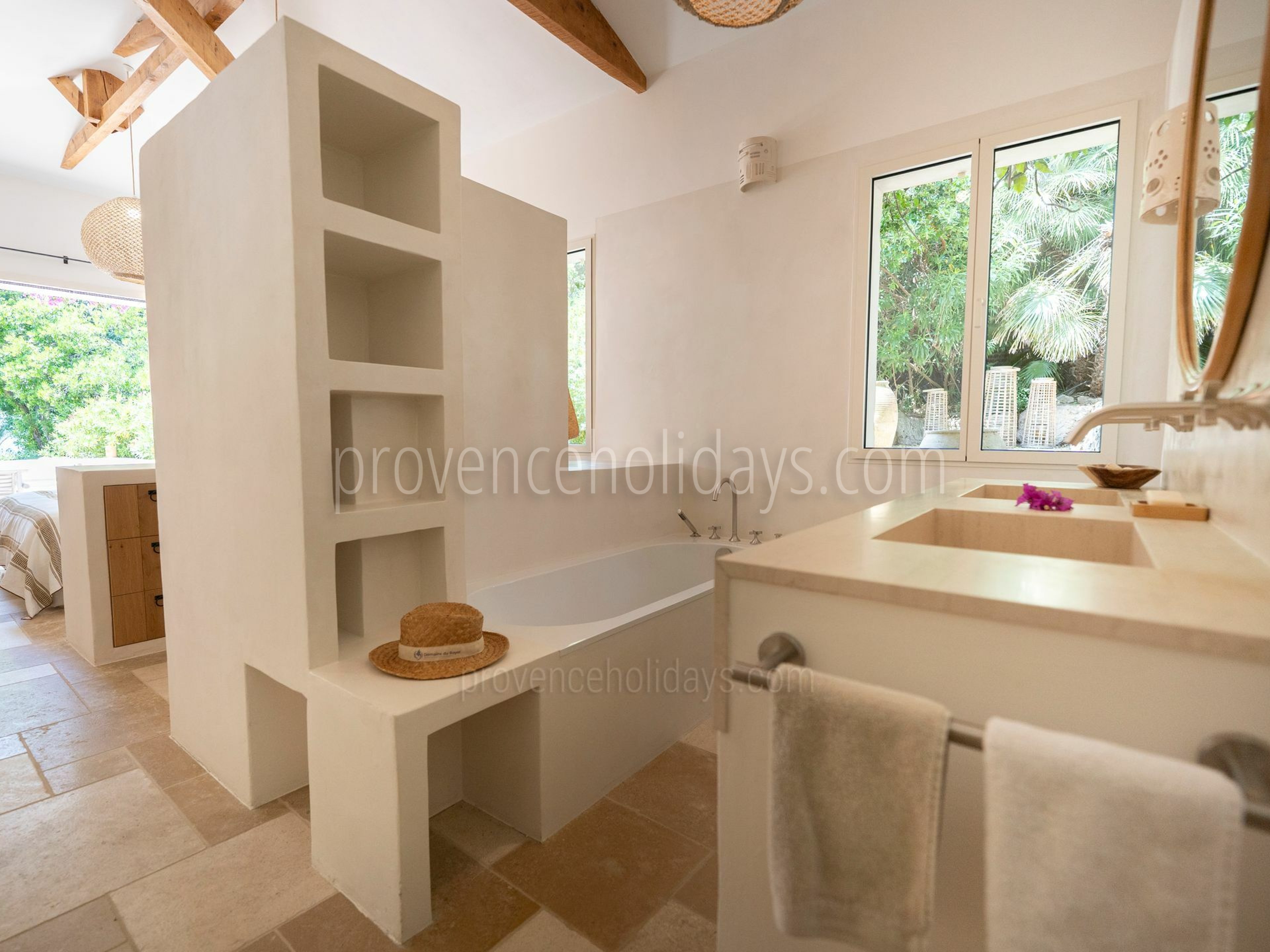 5 - Villa Luna: Villa: Interior