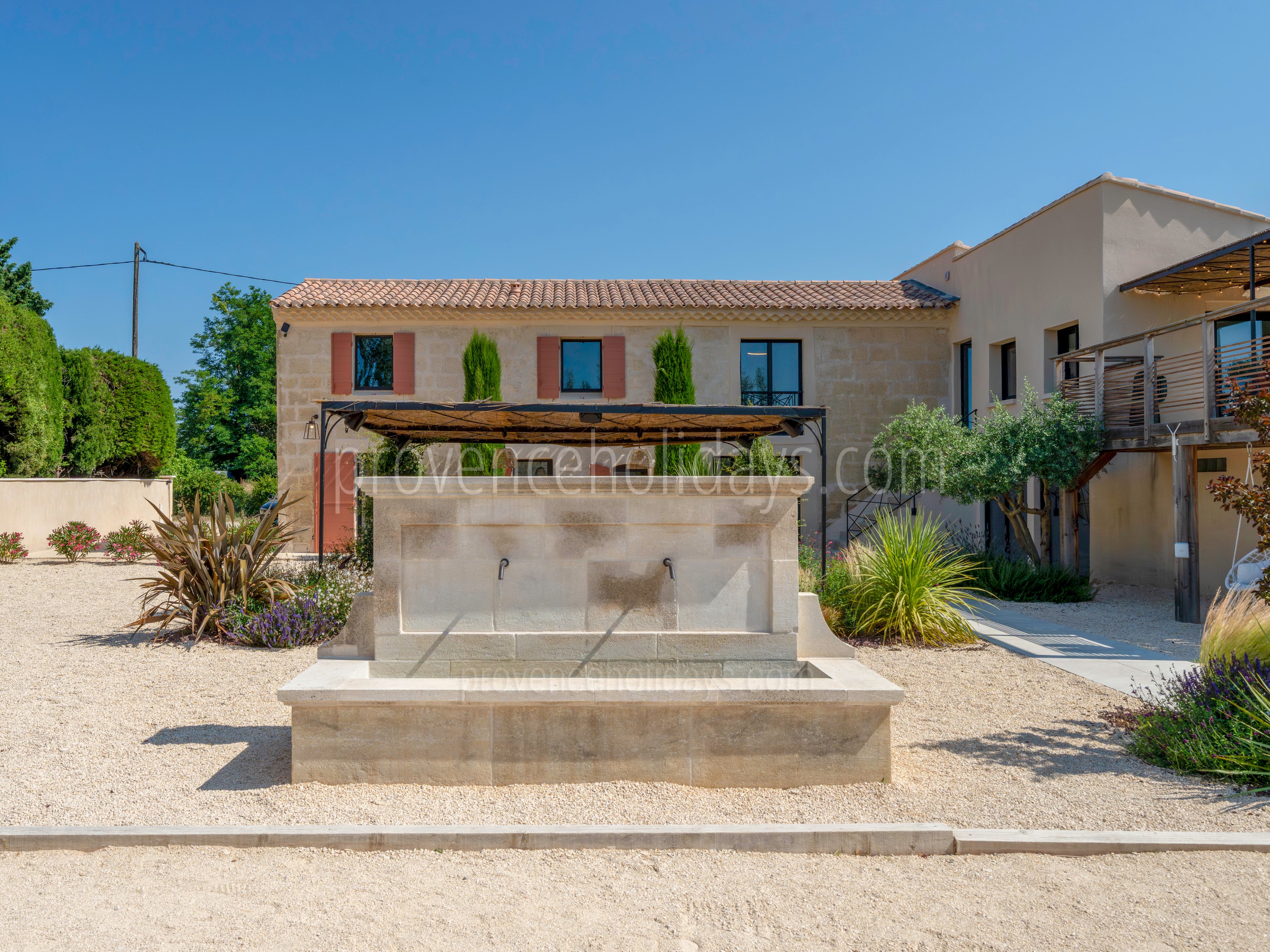 12 - Mas du Repos: Villa: Exterior