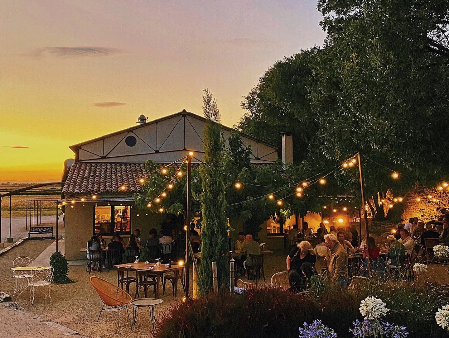 restaurant