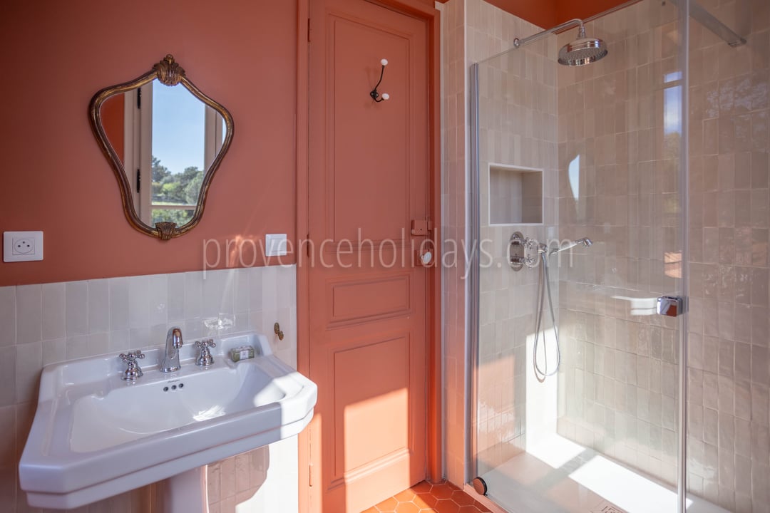 9 - Domaine Ora: Villa: Bathroom