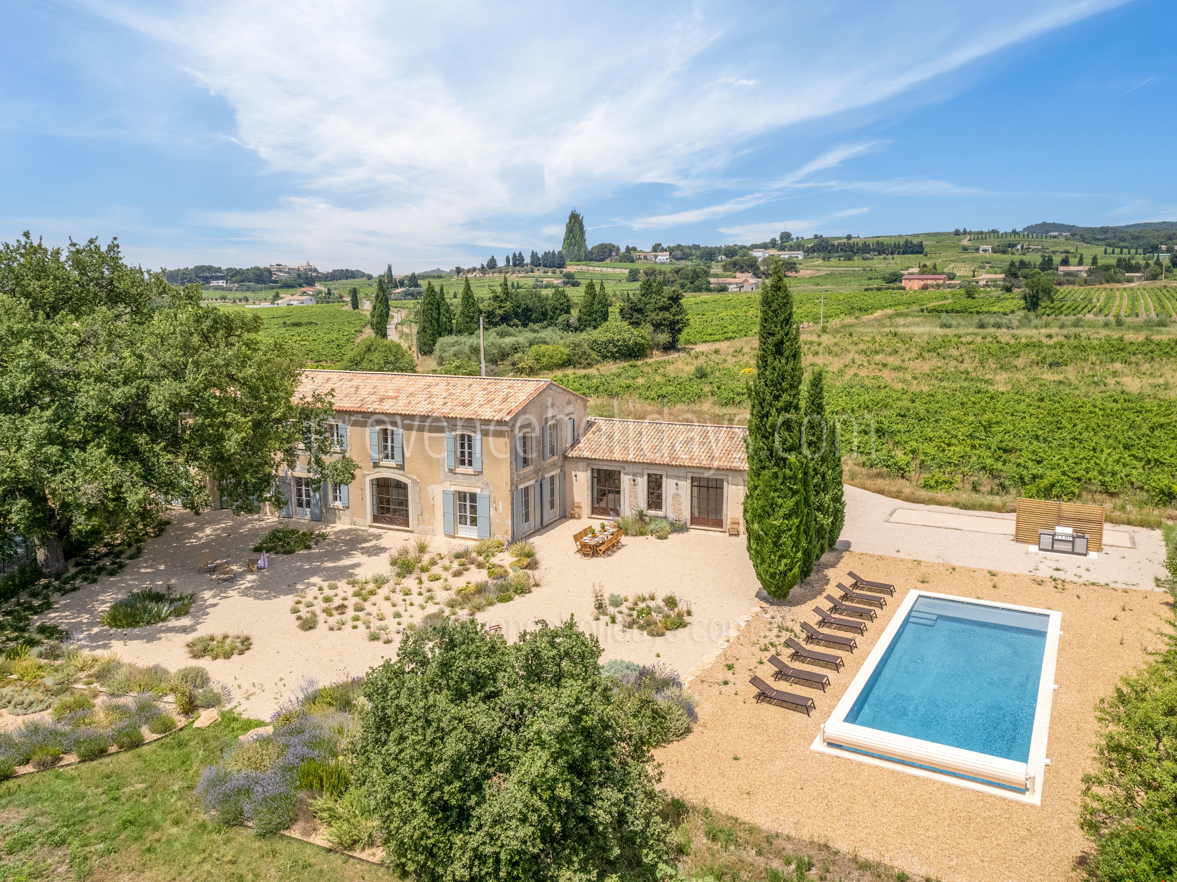 1 - Mas des Chênes: Villa: Exterior