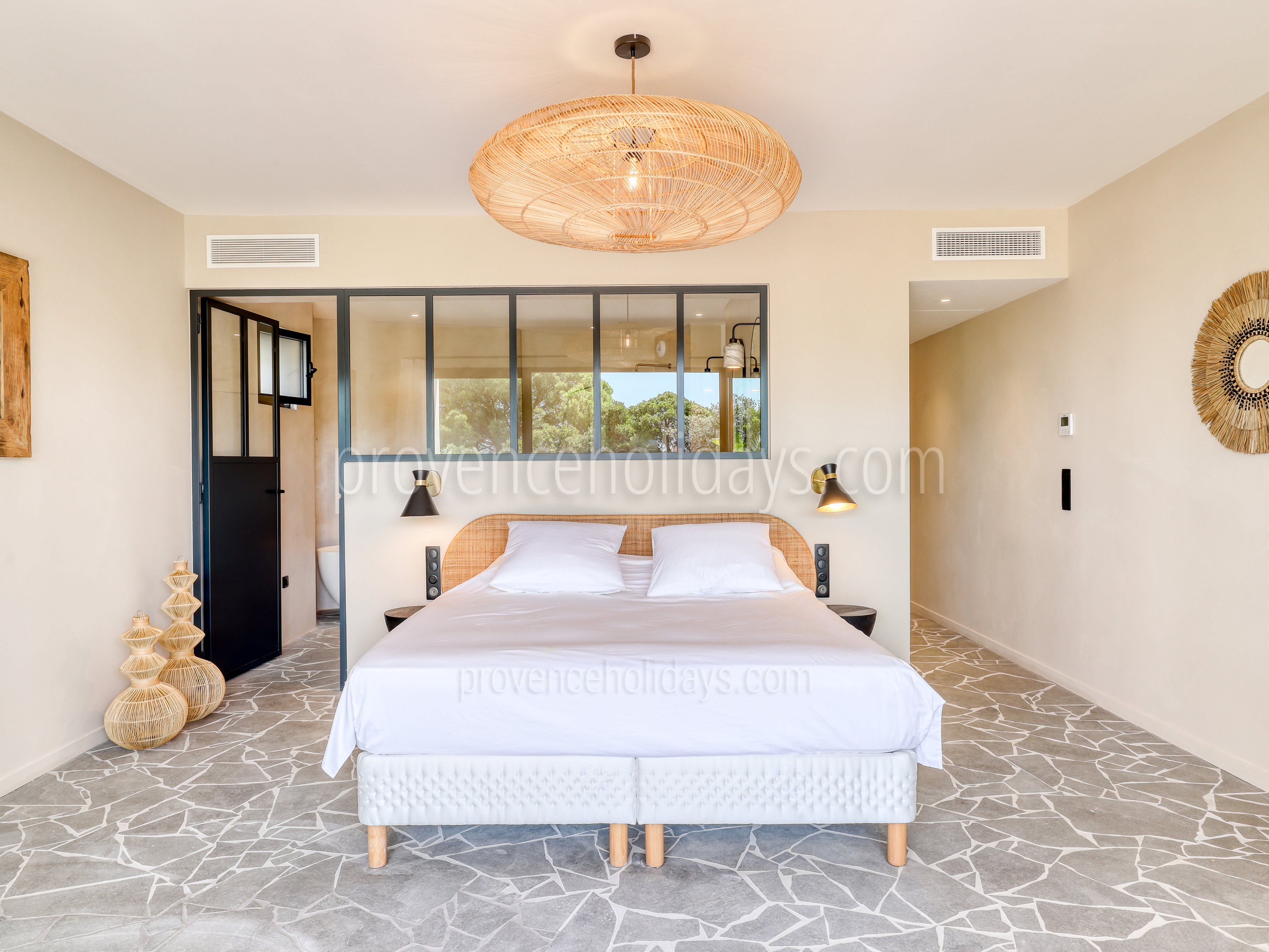 24 - Domaine de la Baie: Villa: Bedroom