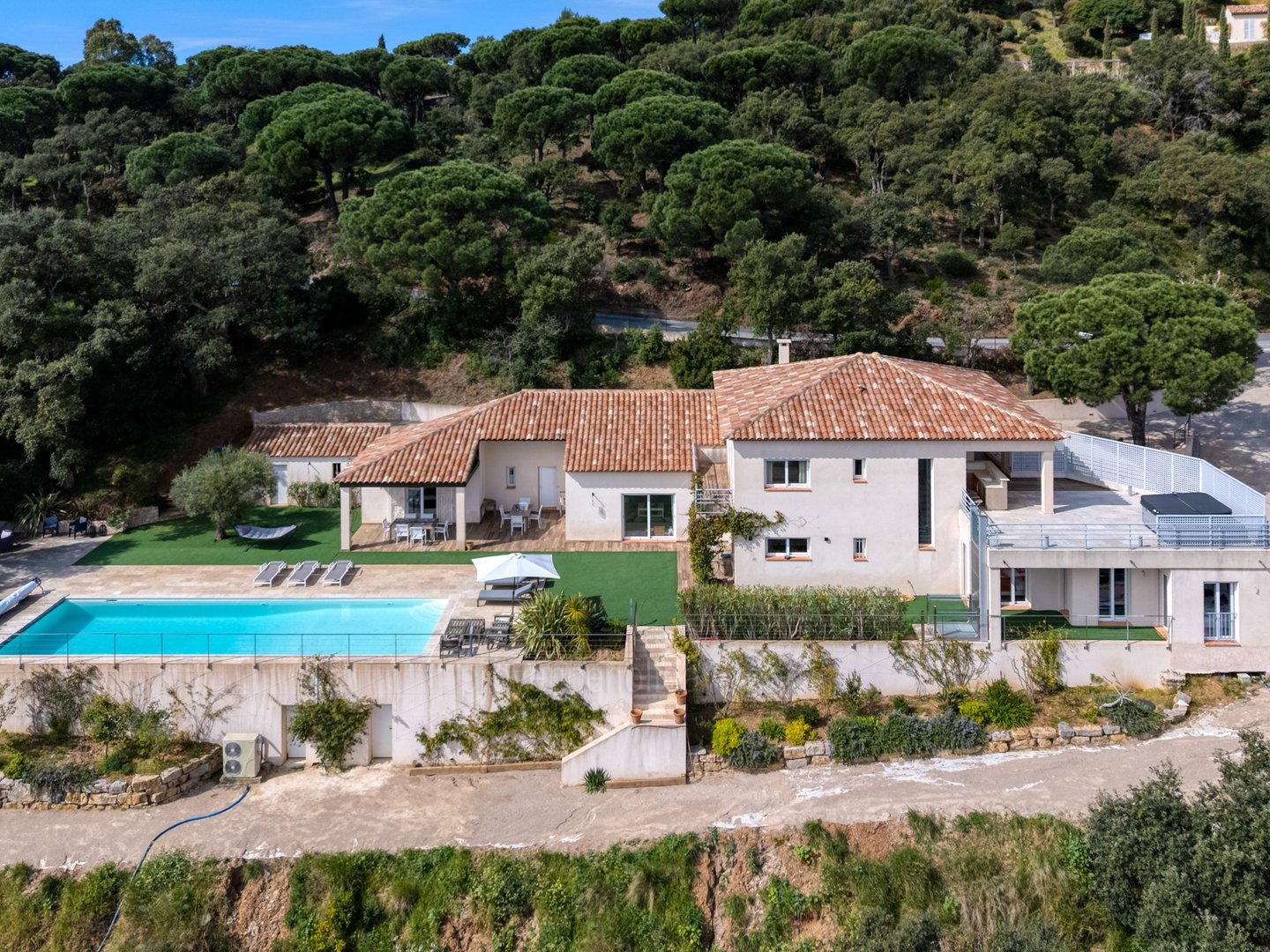 27 - Villa Harmonie de Gigaro: Villa: Pool