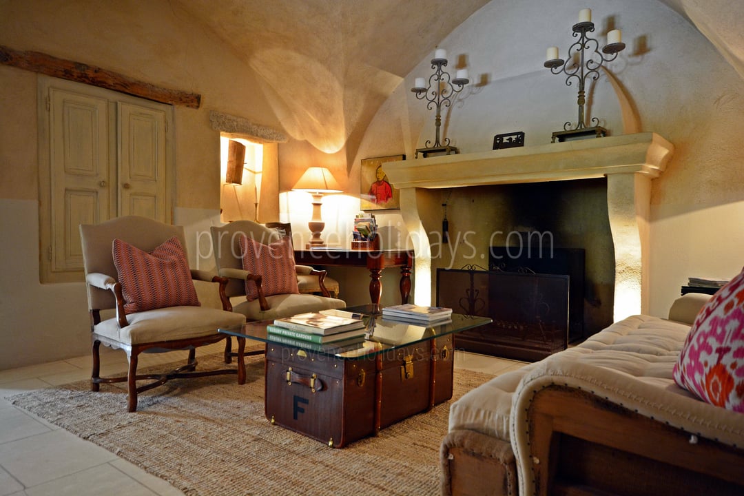 4 - Mas Goult: Villa: Interior