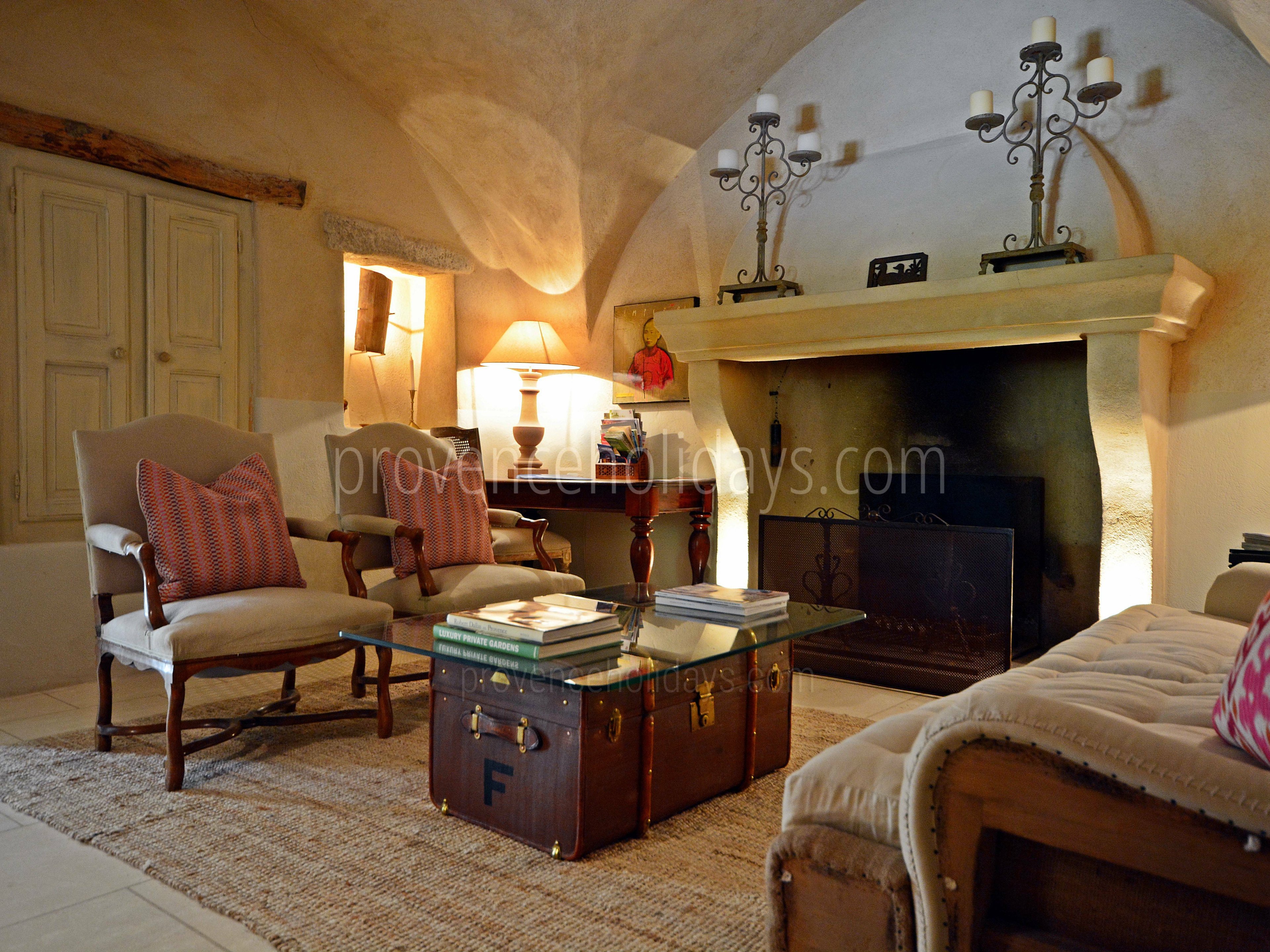 4 - Mas Goult: Villa: Interior