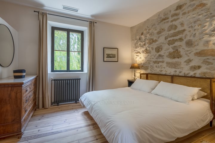 5 - Mas du Peyron: Villa: Bedroom