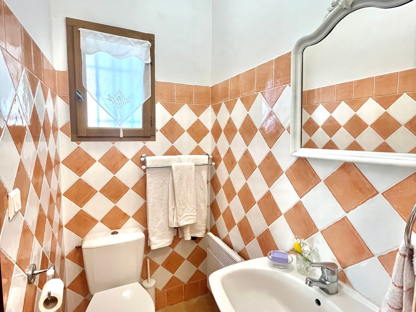 40 - Une maison dans Ménerbes: Villa: Bathroom