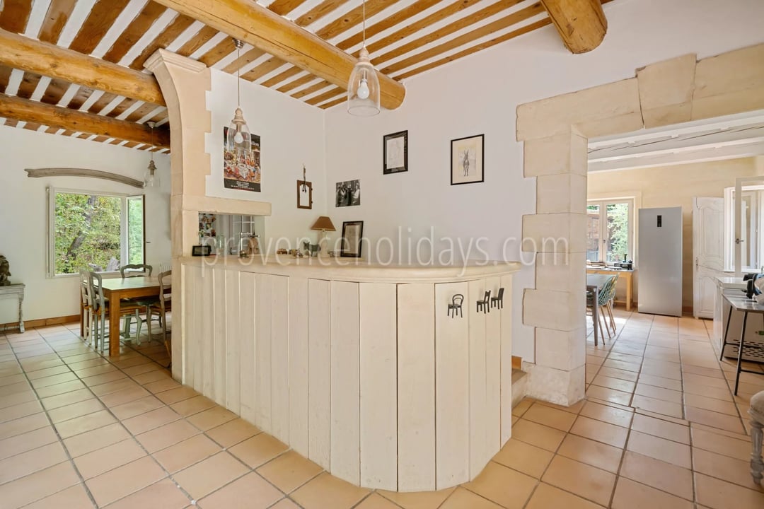 15 - Stone house in Ménerbes: Villa: Interior