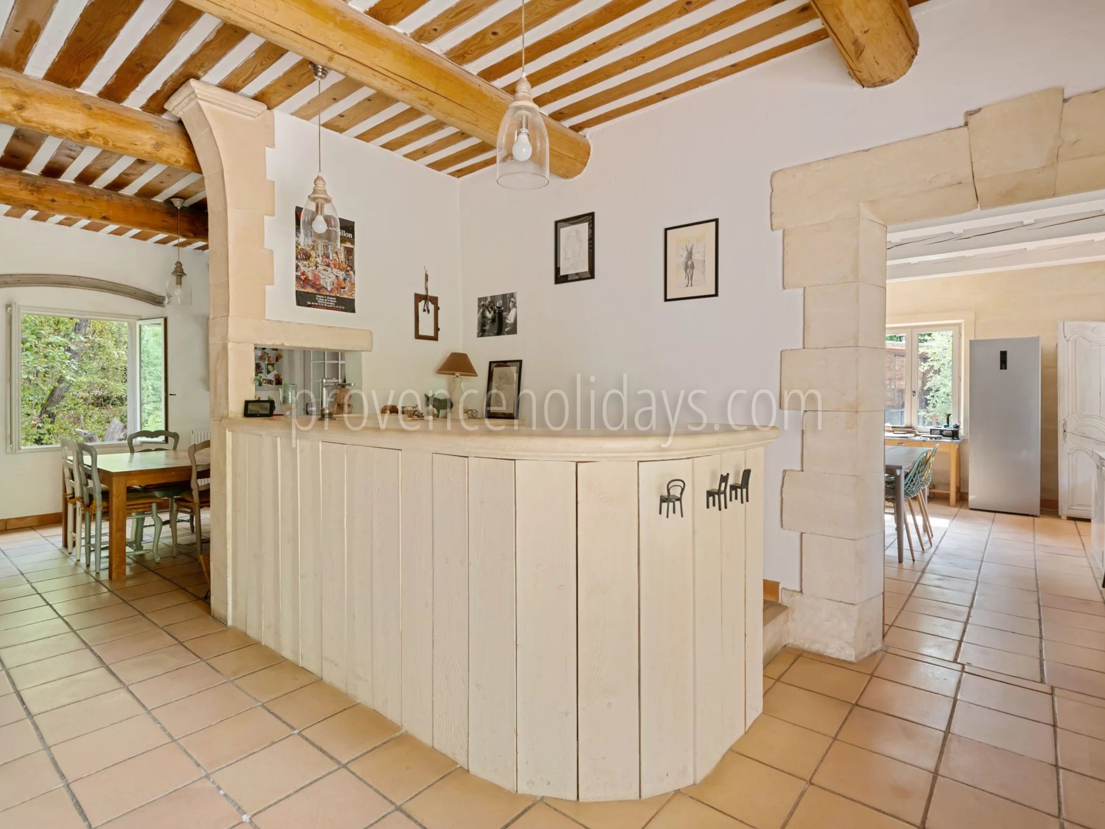 15 - Stone house in Ménerbes: Villa: Interior
