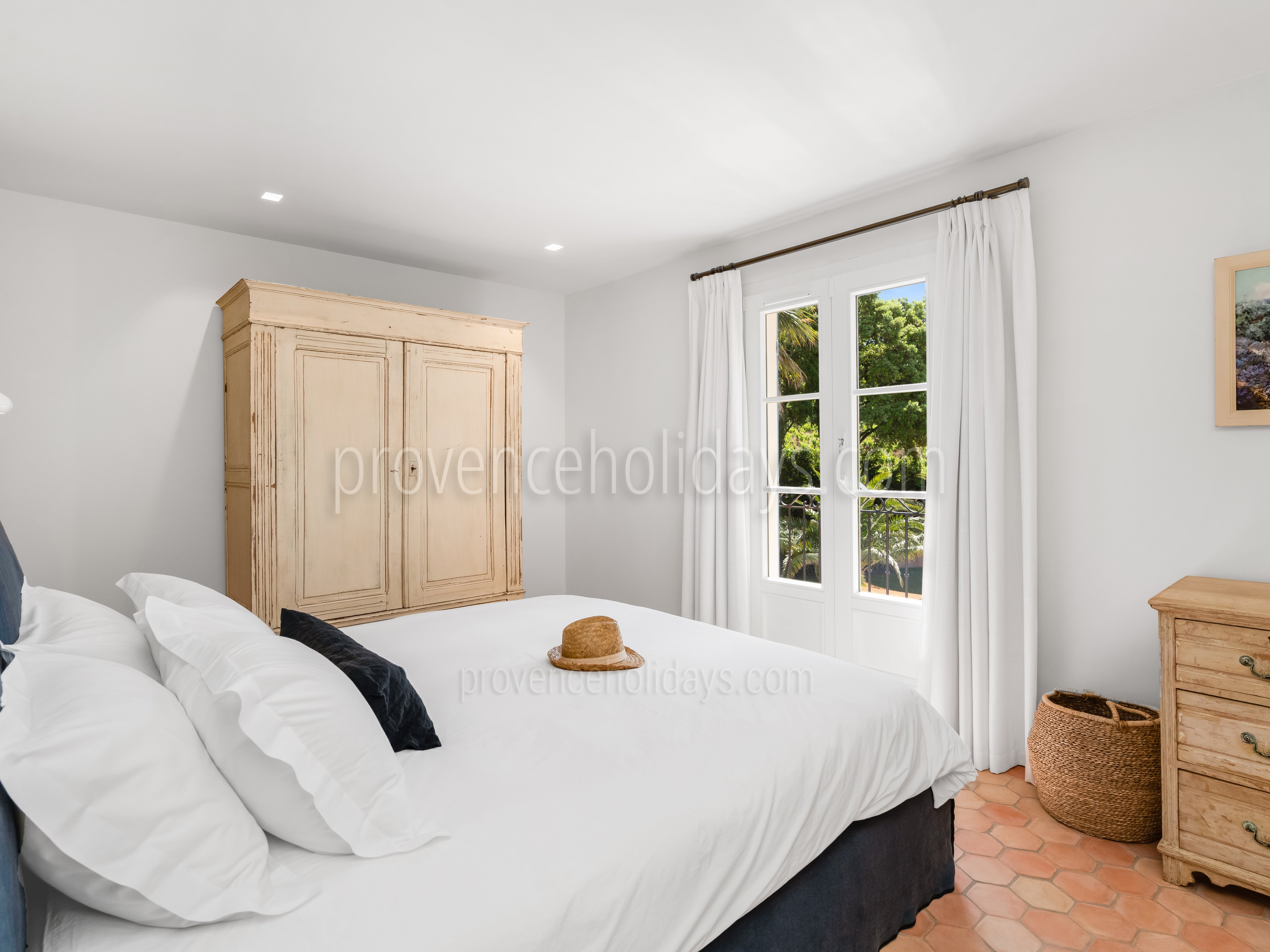 10 - Villa Honora: Villa: Bedroom