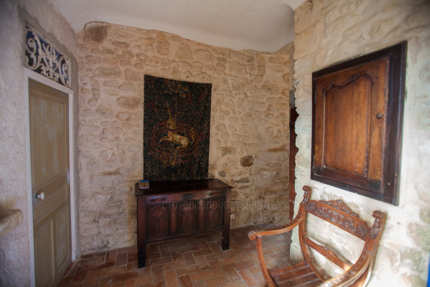 41 - La Maison de Grambois: Villa: Interior