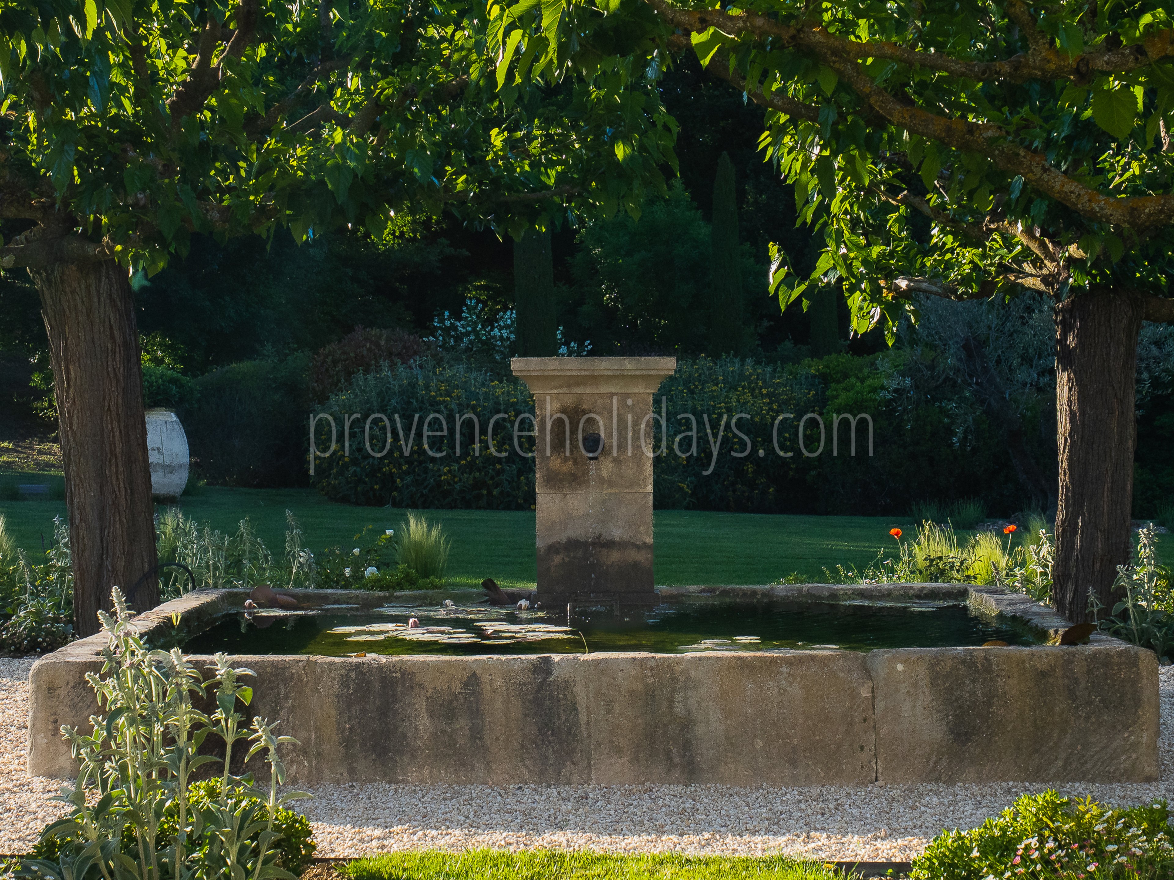 154 - Domaine des cascades: Villa: Exterior