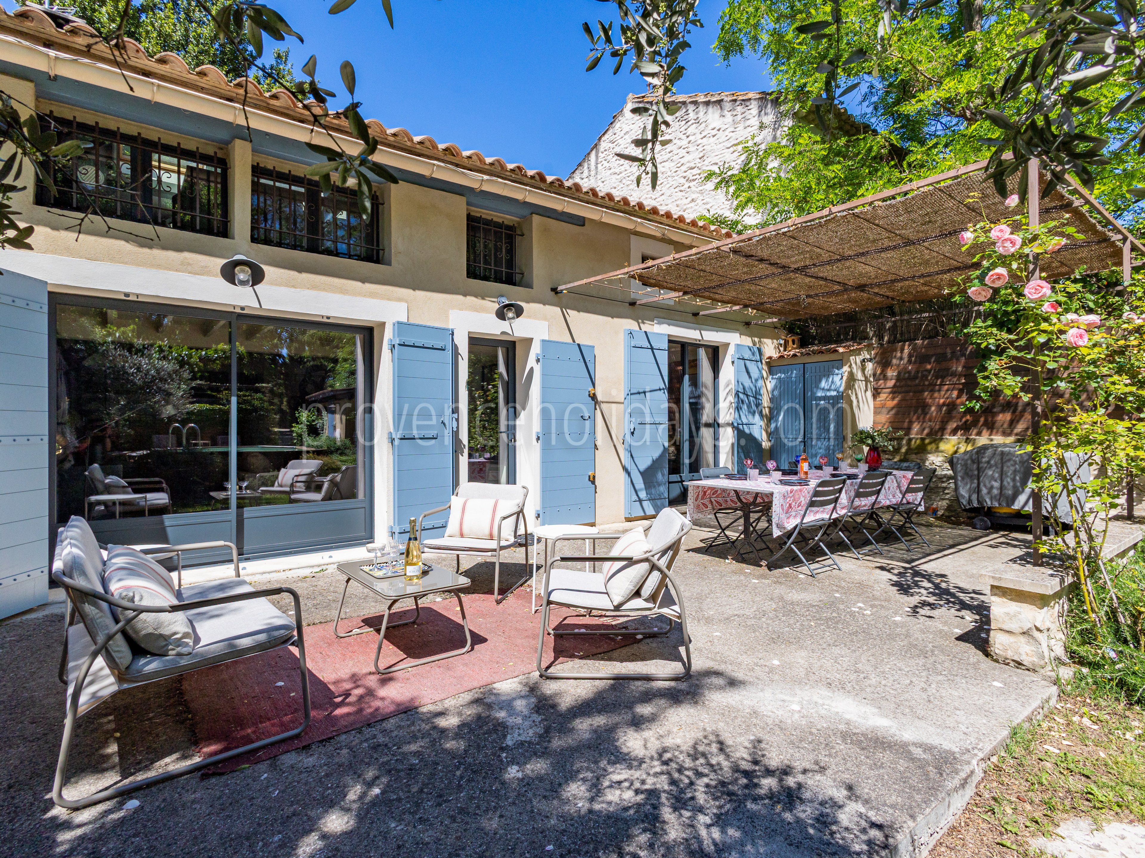62 - L\'Atelier Provençal: Villa: Exterior