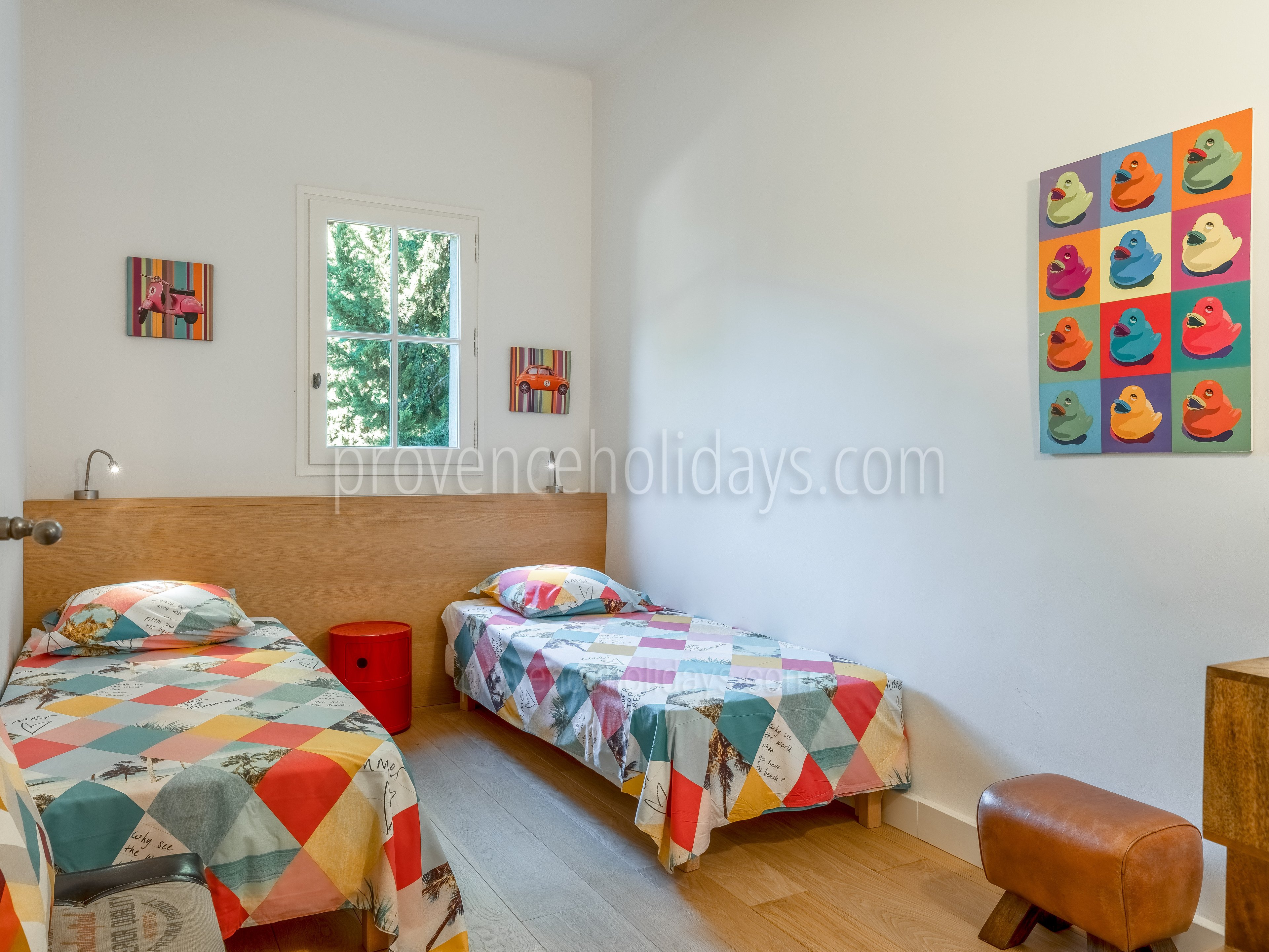 19 - Mas du Trident: Villa: Bedroom